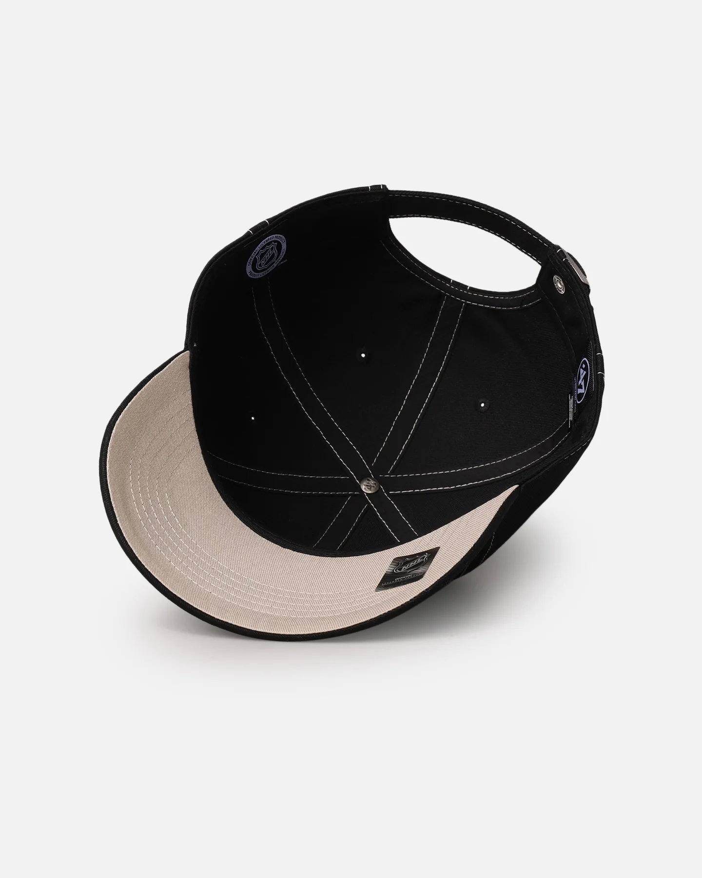 47 Brand Chicago Blackhawks 'Contrast Stitch' 47 Clean Up Strapback Black/Bone - Image 6