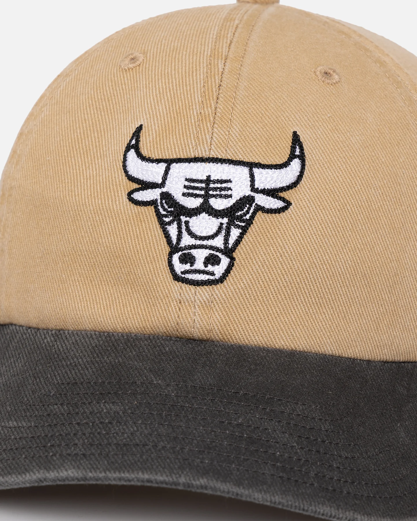 47 Brand Chicago Bulls 47 Clean Up Strapback Khaki - Image 2