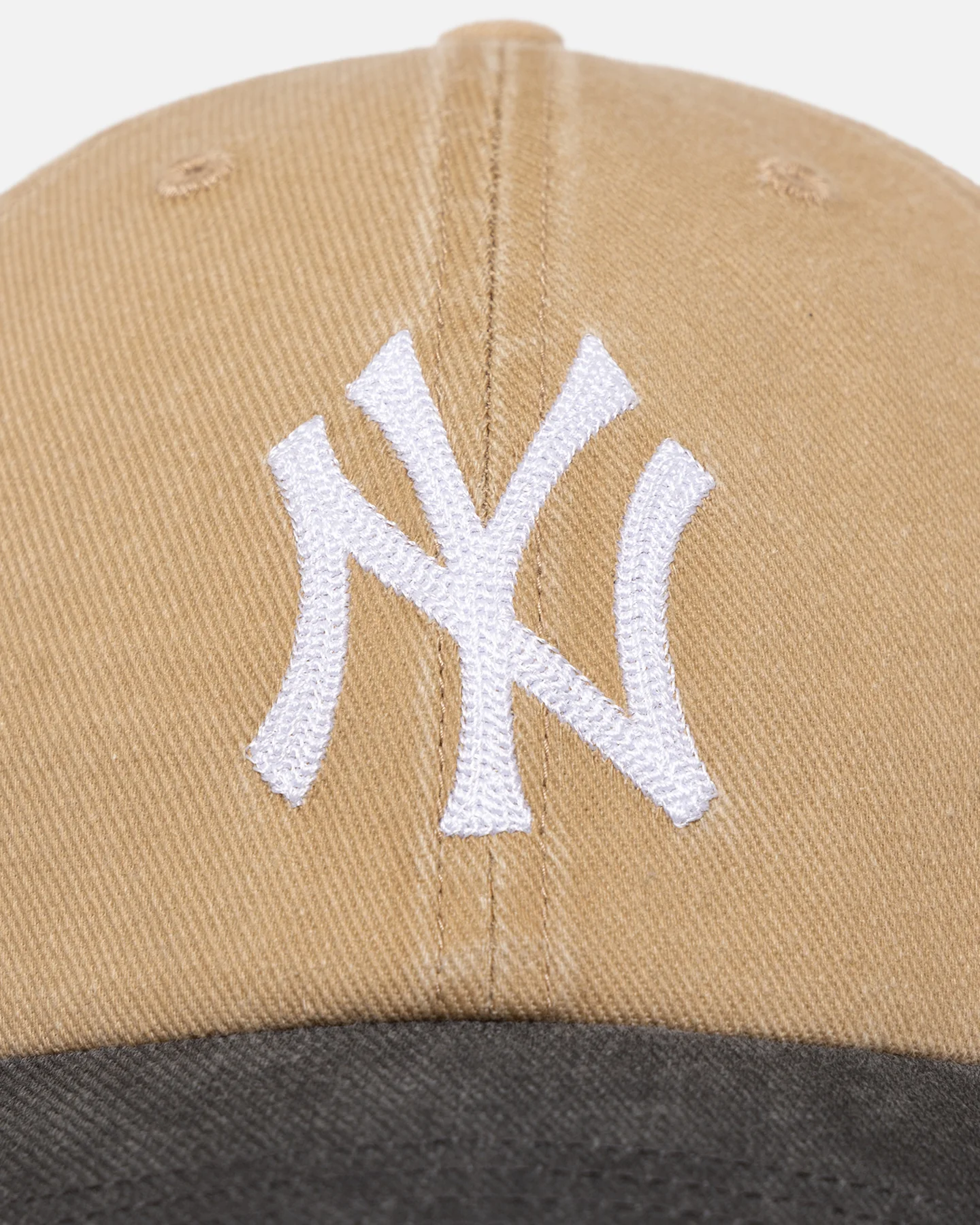 47 Brand New York Yankees 'Apollo Chain' 47 Clean Up Strapback Khaki - Image 6