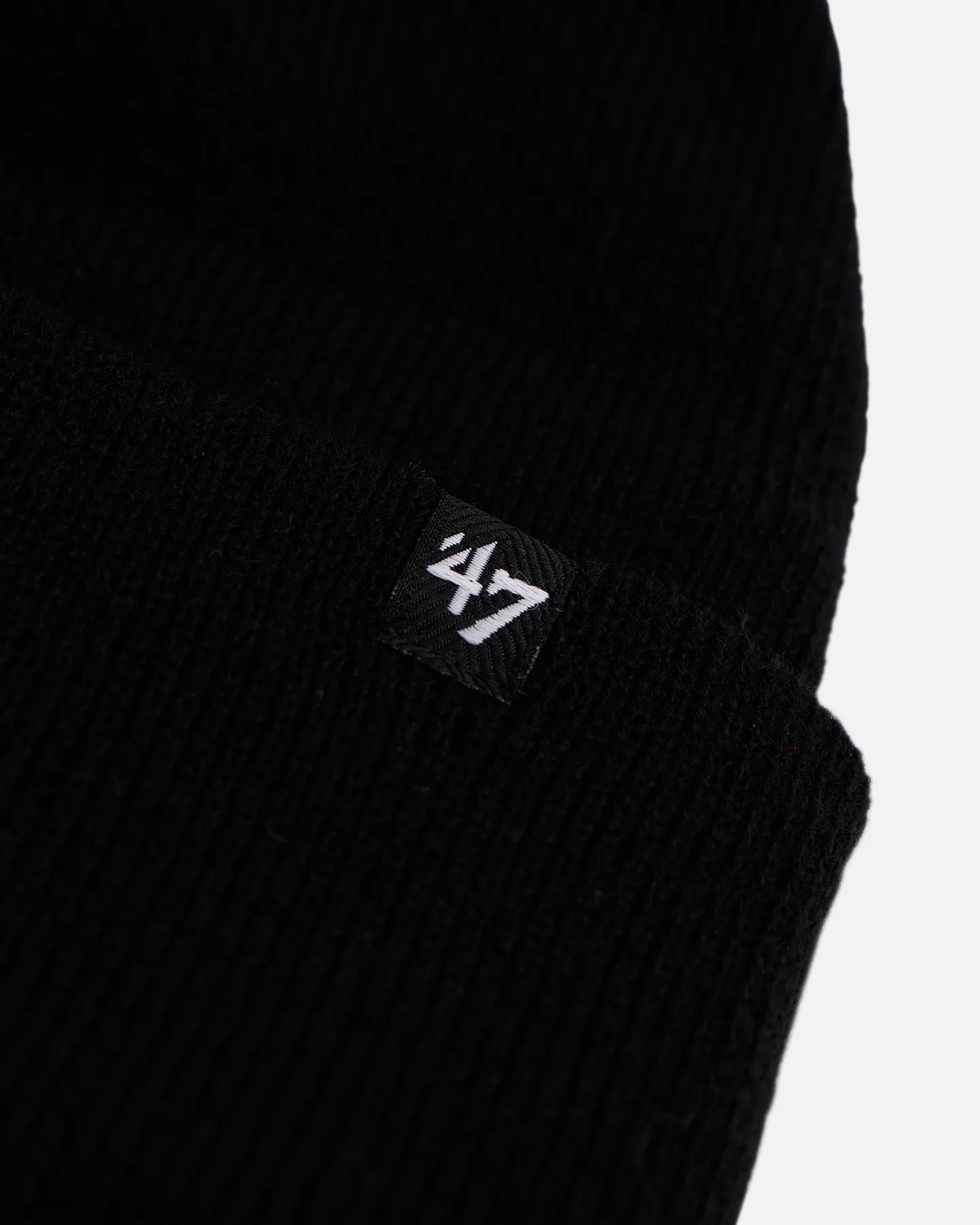 47 Brand New York Yankees Haymaker Cuff Knit Beanie Black/White - Image 7
