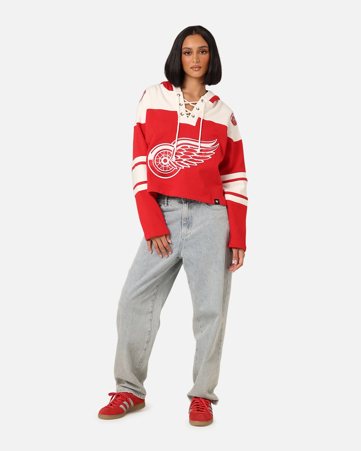47 Brand Women's Detroit Red Wings Cropped Lacer Hoodie Red - Image 2