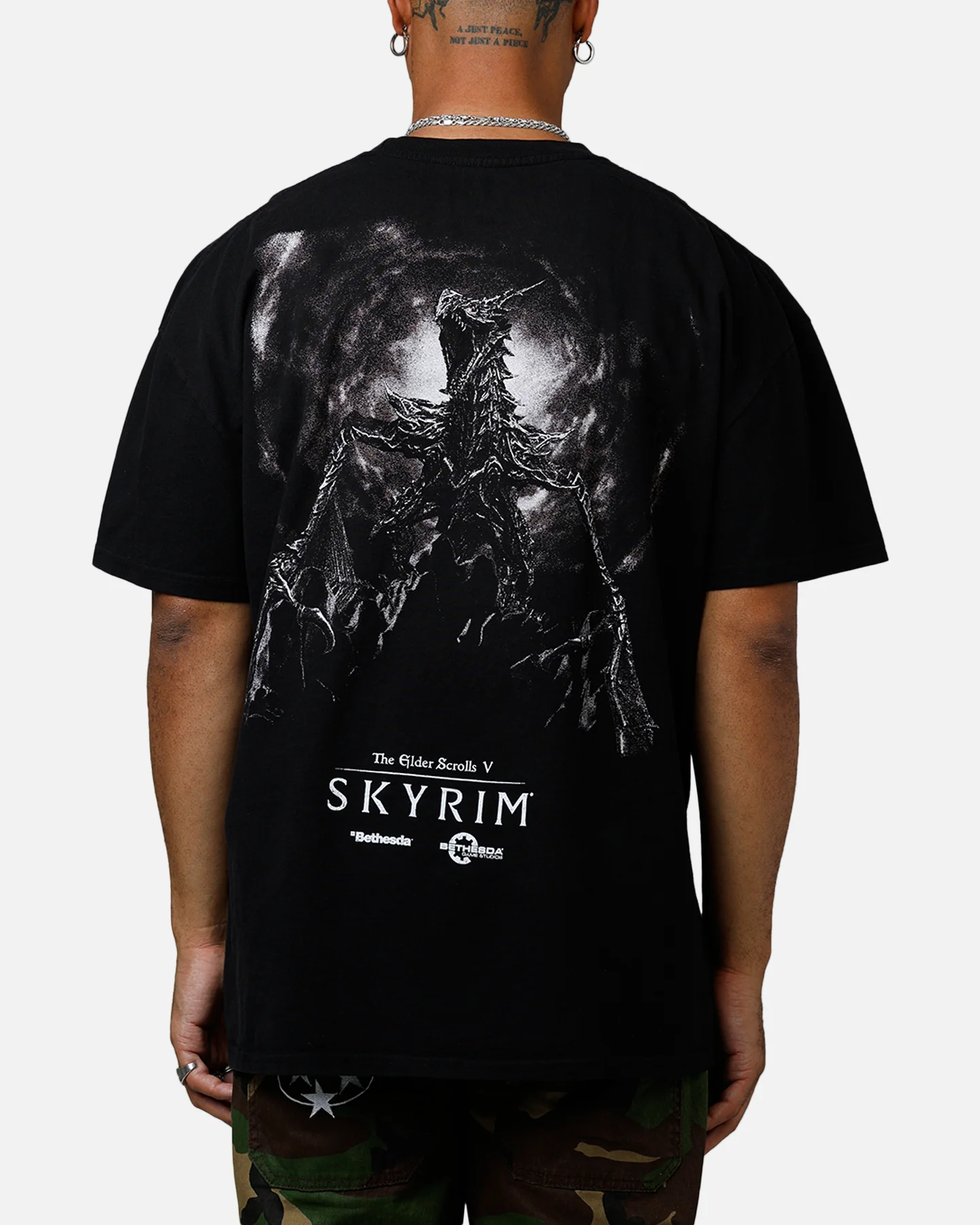 73Studio X The Elder Scrolls V: Skyrim Alduin Vintage T-Shirt Black - Image 2