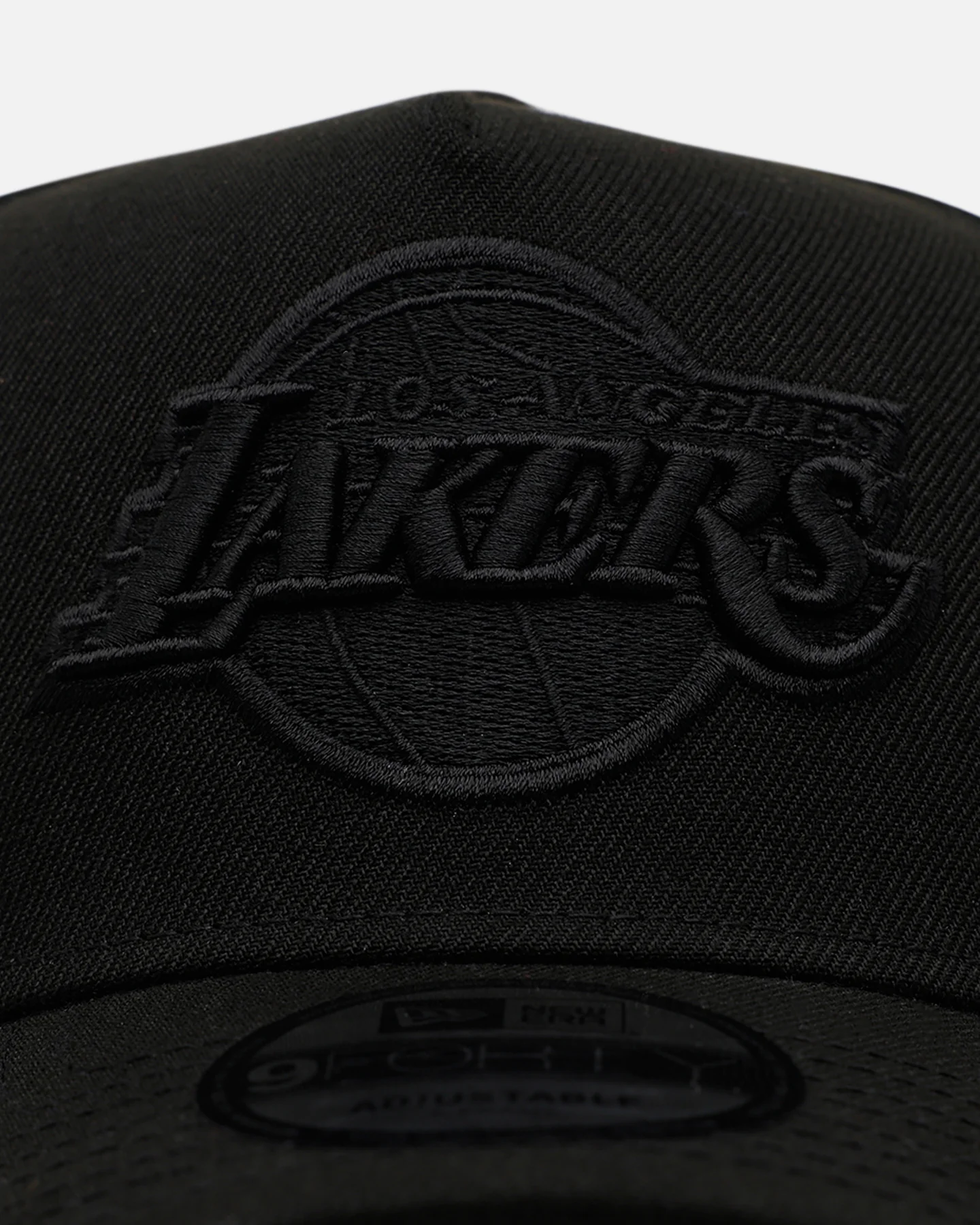 New Era Los Angeles Lakers 'Easy Black' 9FORTY A-Frame Snapback Black/Black - Image 5