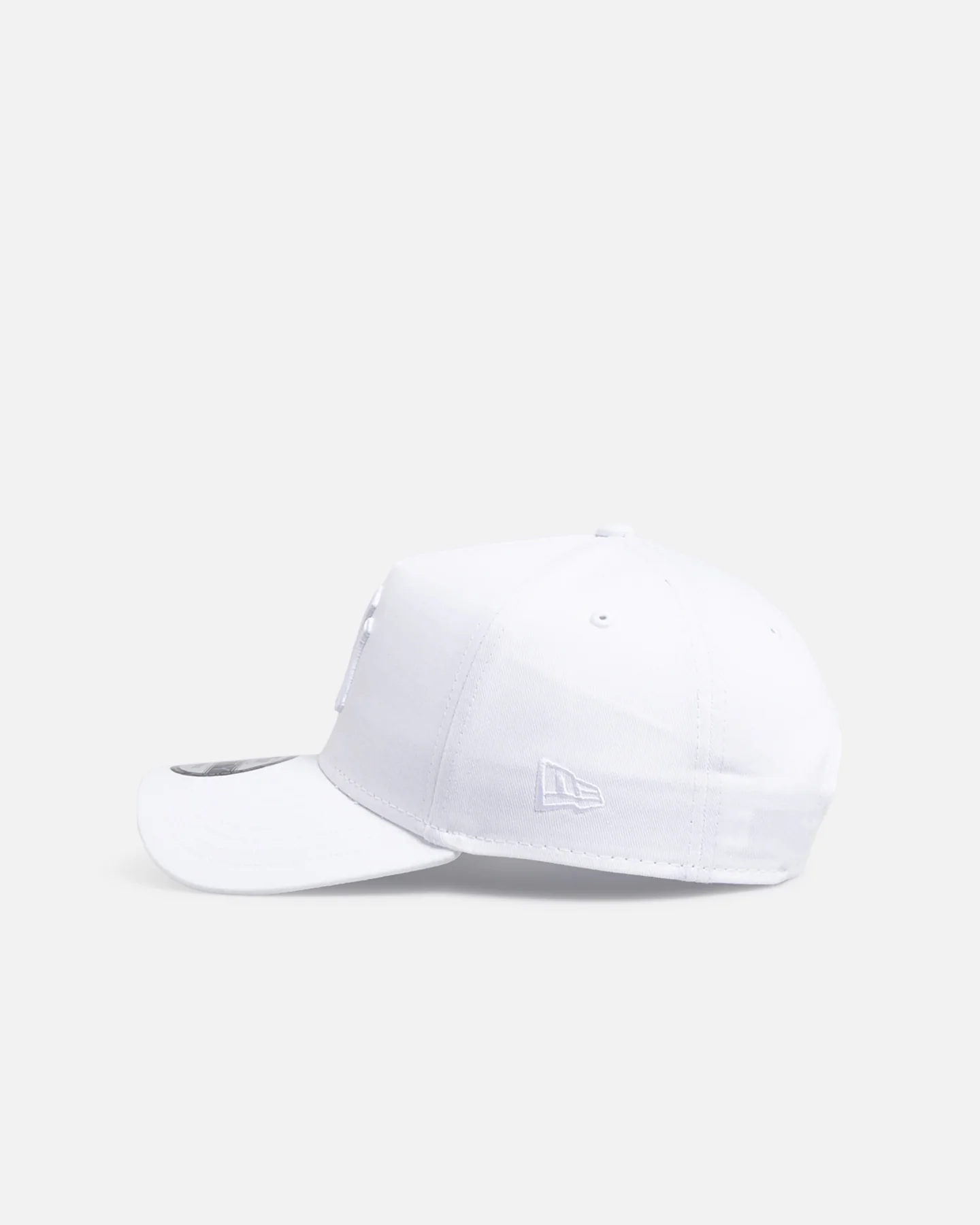 New Era New York Yankees 'Optic White' 9FORTY A-Frame Snapback Optic White - Image 4