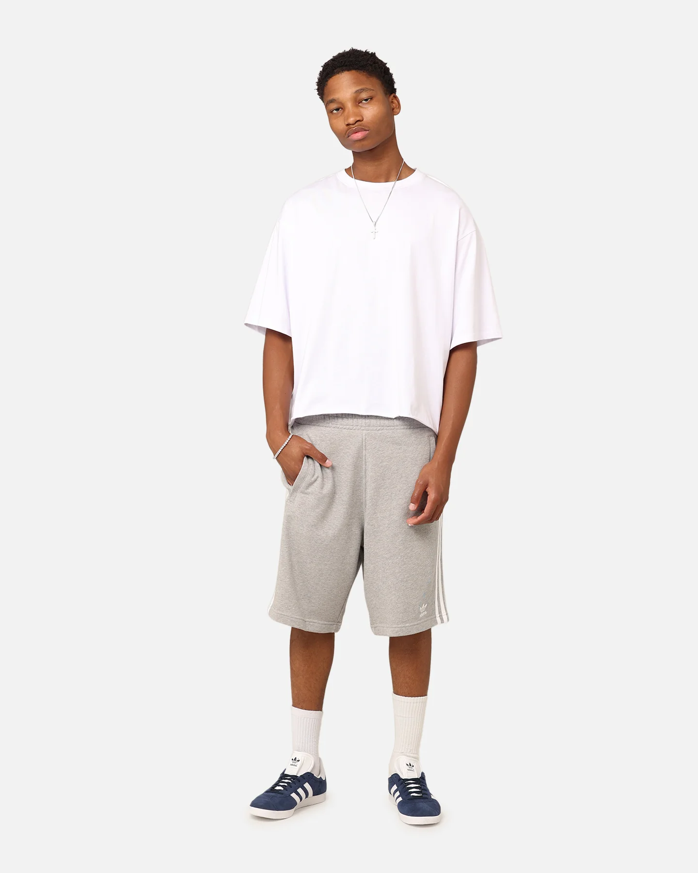 Adidas Adicolour Classics 3-Stripe Sweat Shorts Mint Grey - Image 2