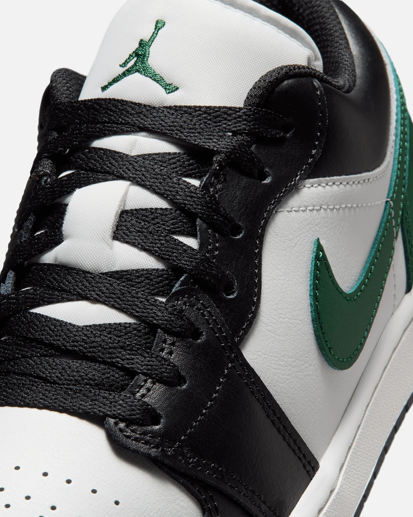 Jordan Air Jordan 1 Low Black/Summit White - Image 6