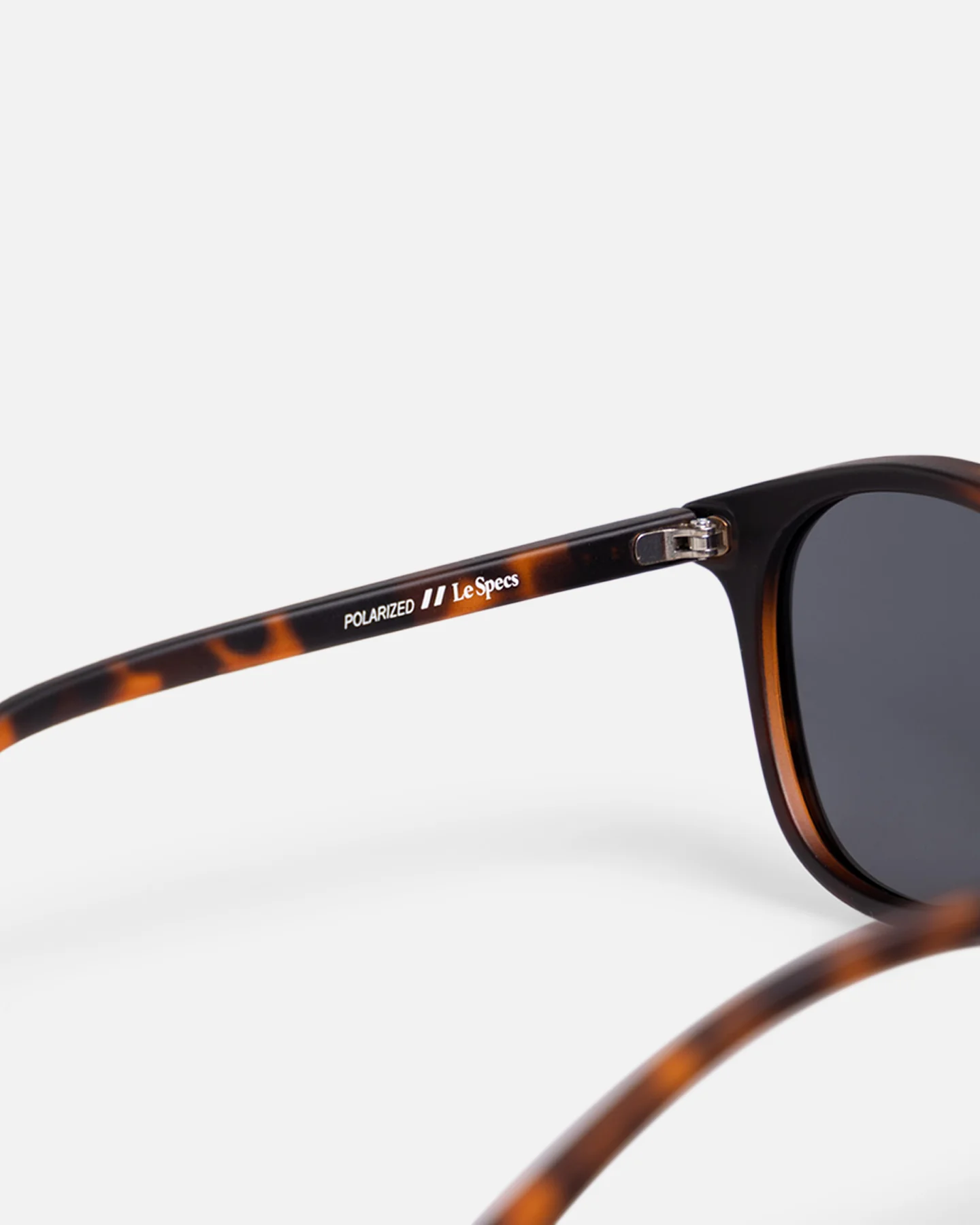 Le Specs Bandwagon Sunglasses Matte Tort/Smoke - Image 7