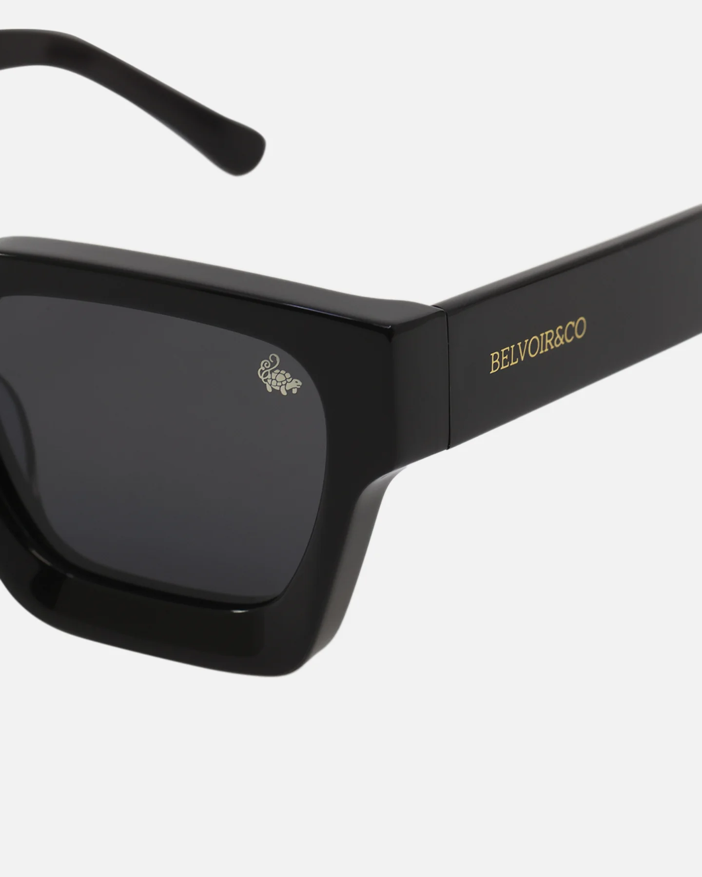 Belvoir & Co Larsson Sunglasses Black/Gold - Image 4