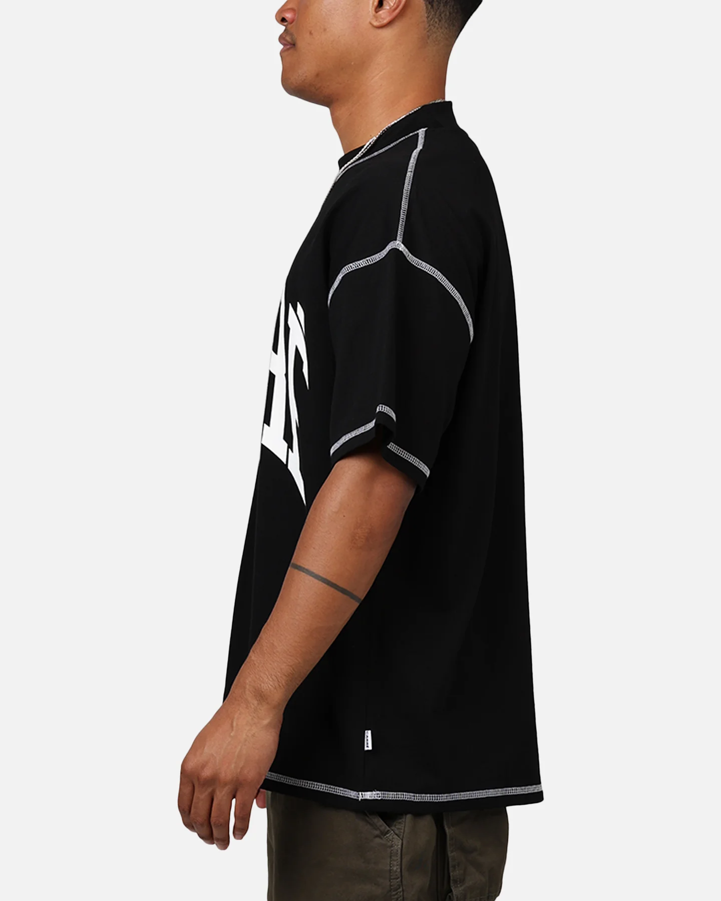 Carre Con-Arch Oversized T-Shirt Black - Image 5