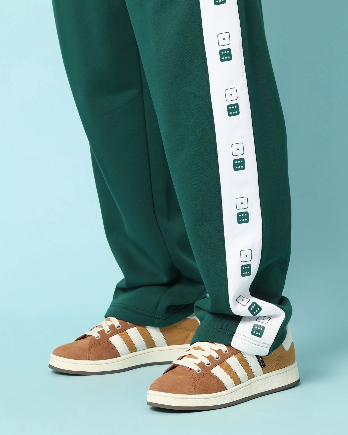 Carré High Roller Sweatpants Forest Green - Image 4