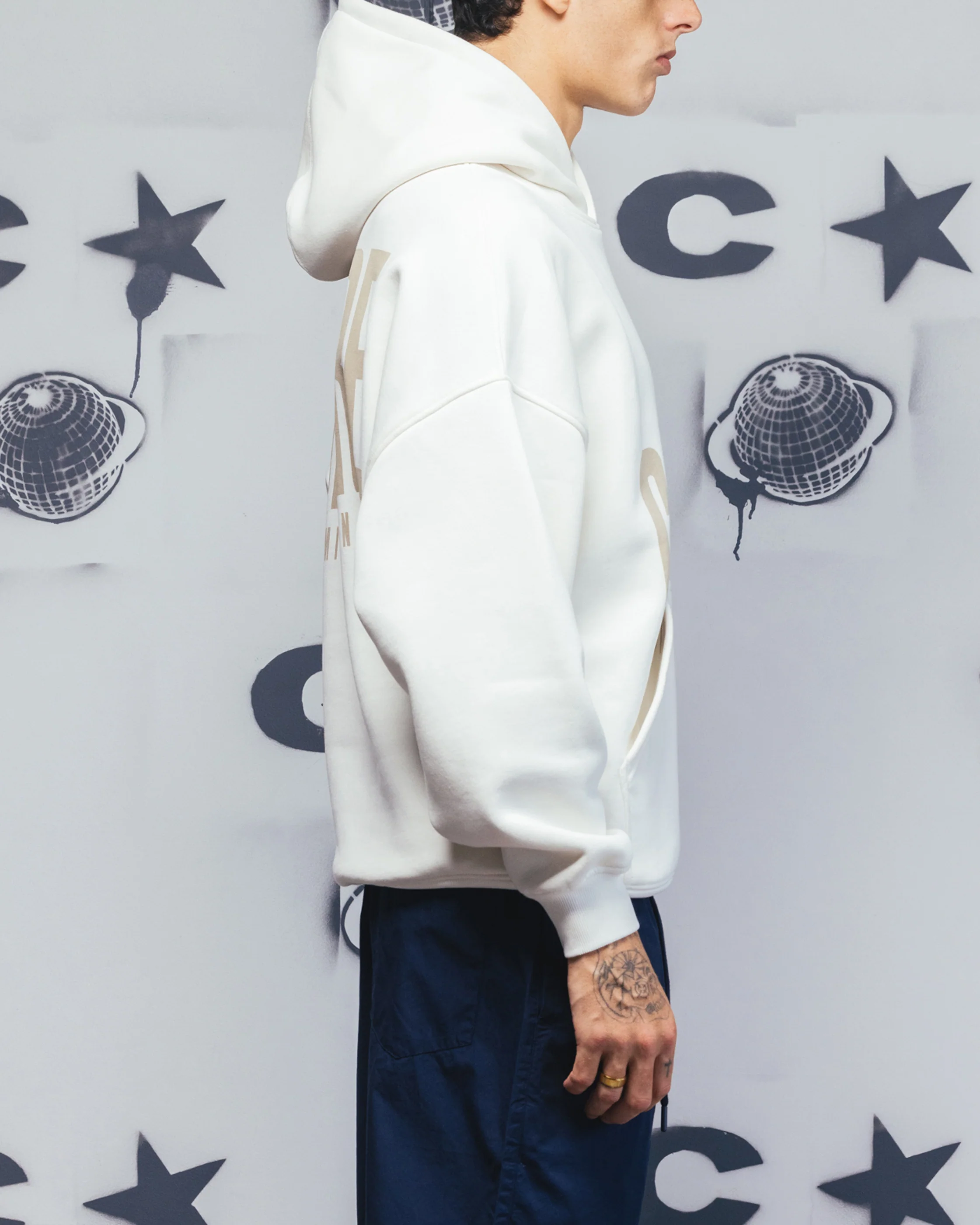 Carre Premium Essentials Hoodie Cream - Image 5