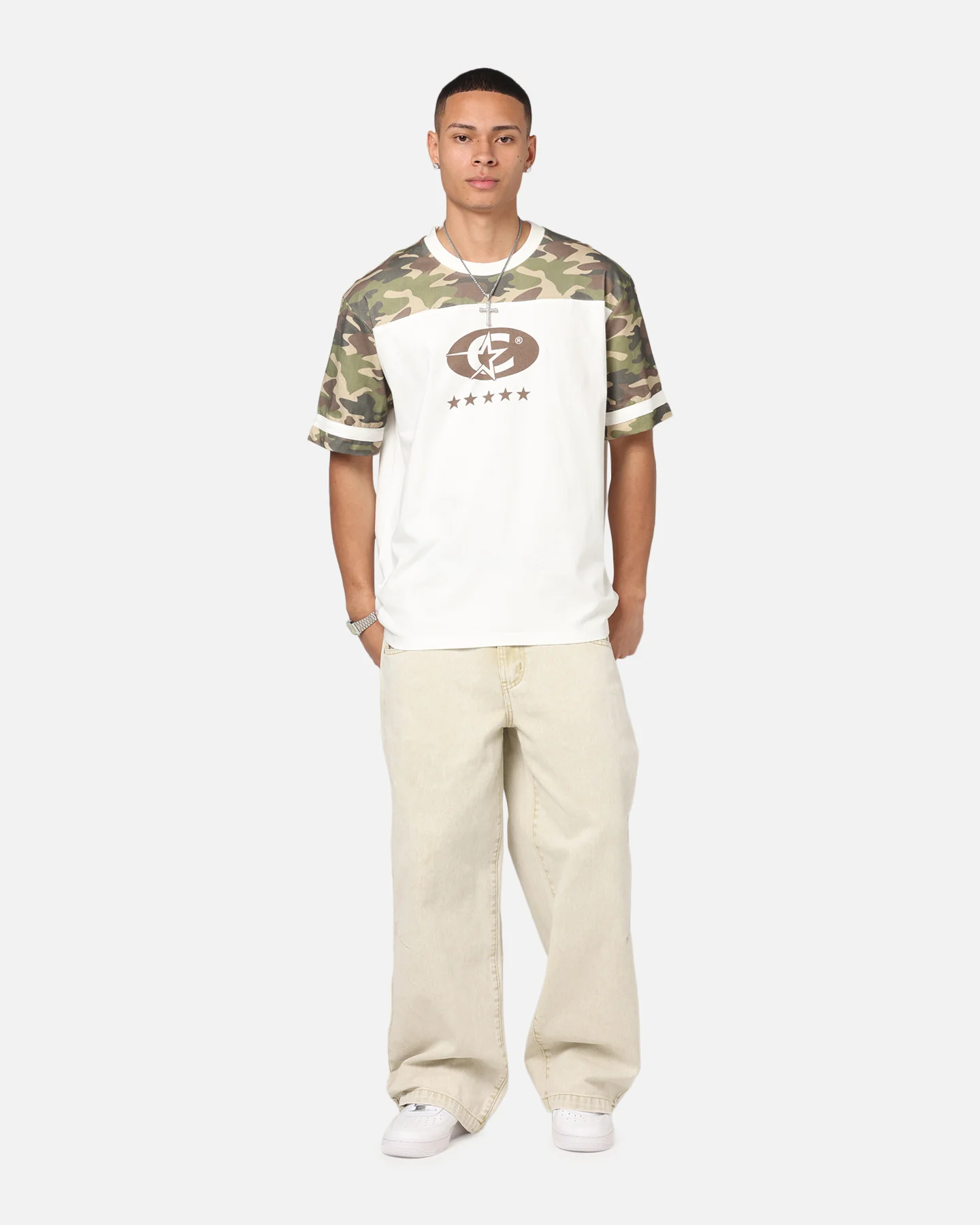 Carre Star Shooter Panelled T-Shirt Off White/Woodland Camo - Image 2