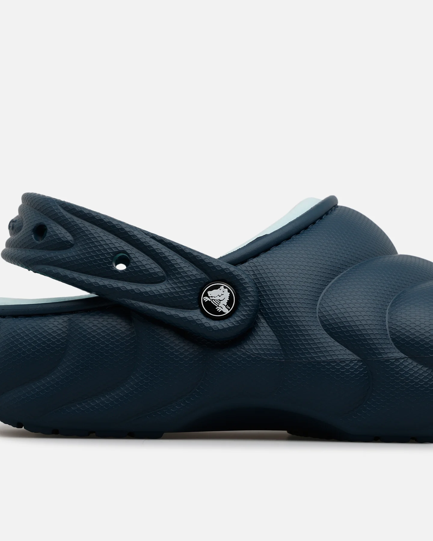 Crocs Classic Lined Over Puff Clog Midnight Blue - Image 7