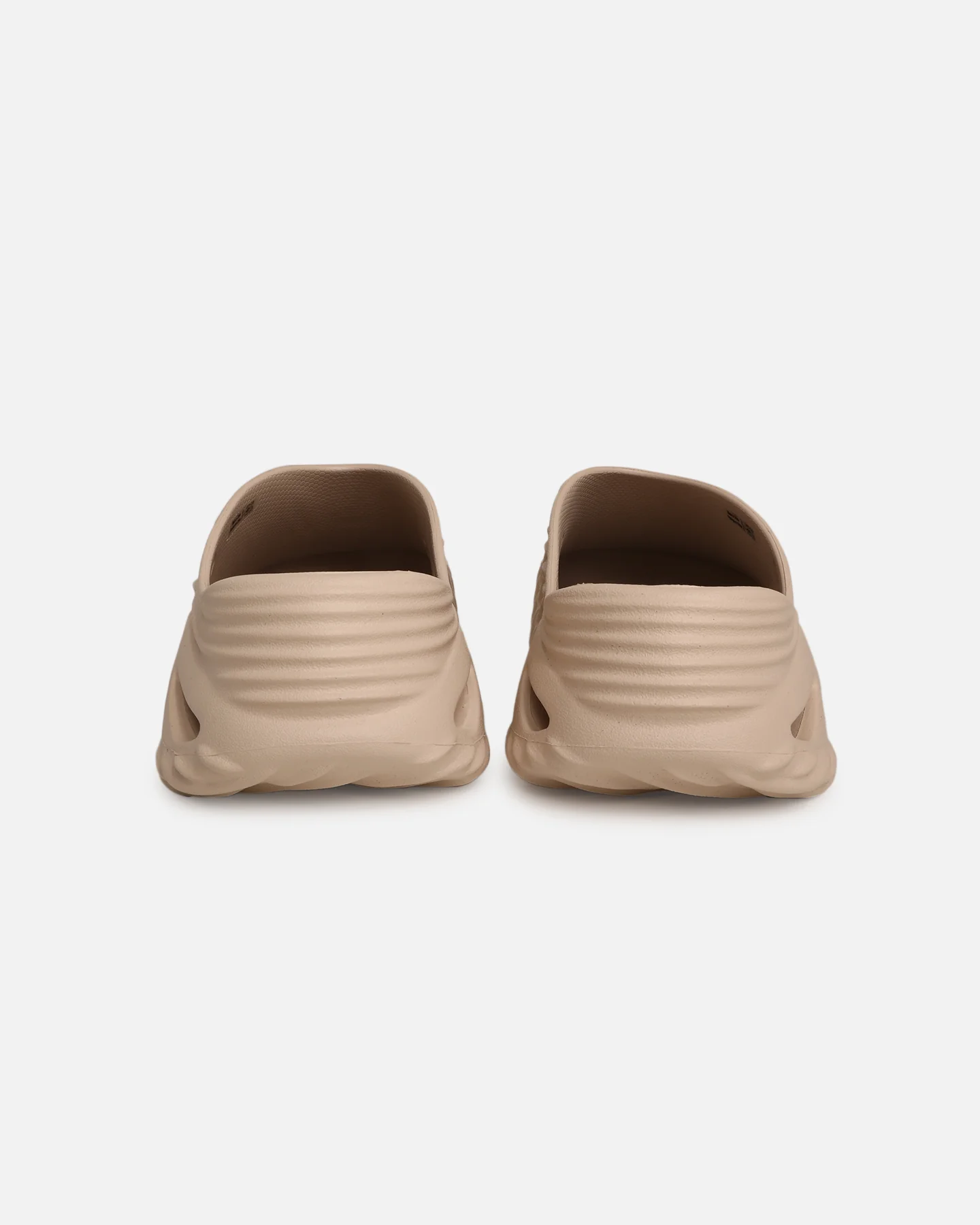 Crocs Echo Wave Almond - Image 3