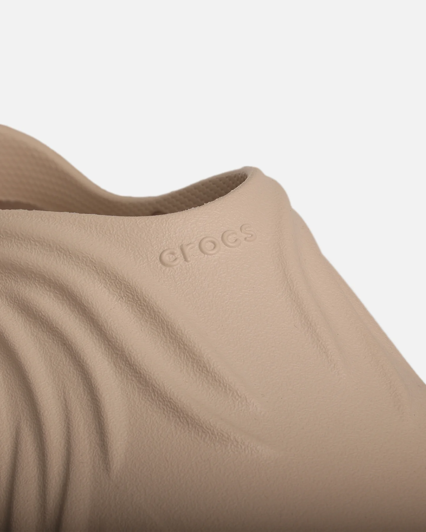 Crocs Echo Wave Almond - Image 6