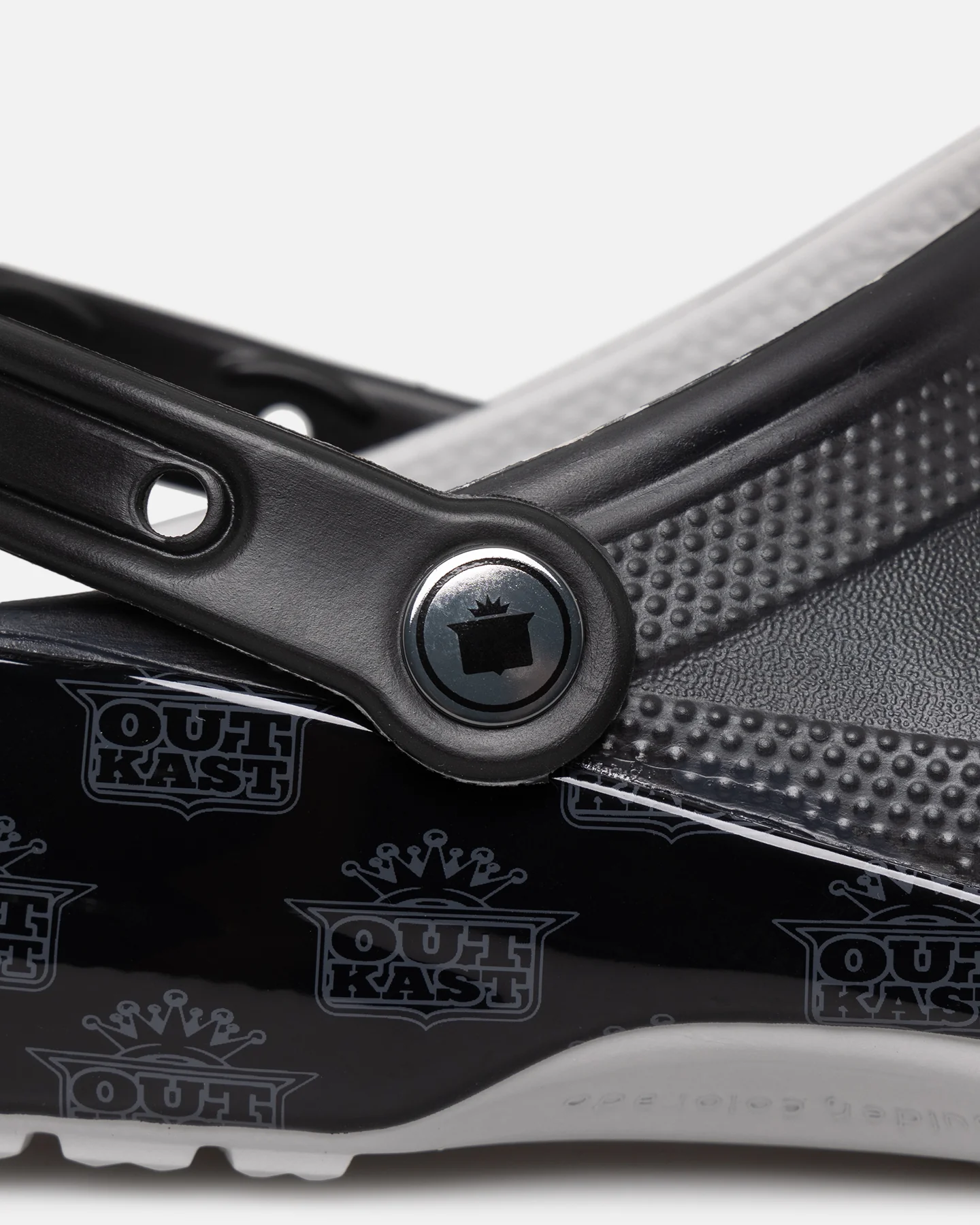 Crocs X Outkast Classic Clog Black - Image 7