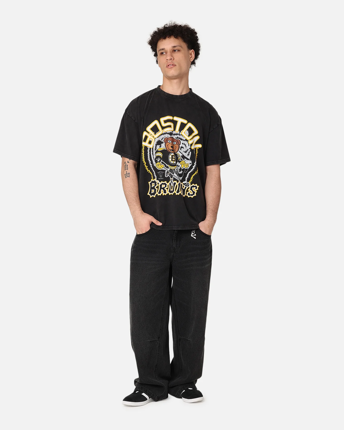 Culture Kings Boston Bruins Blades Heavy T-Shirt Black Acidwash - Image 3