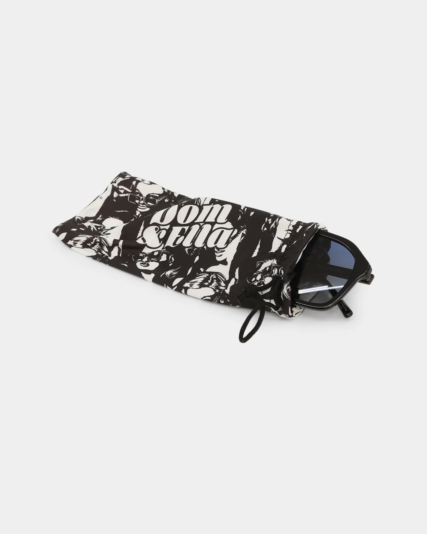 Sito X Dom & Ella The Void Sunglasses Black/Smokey Martini - Image 8