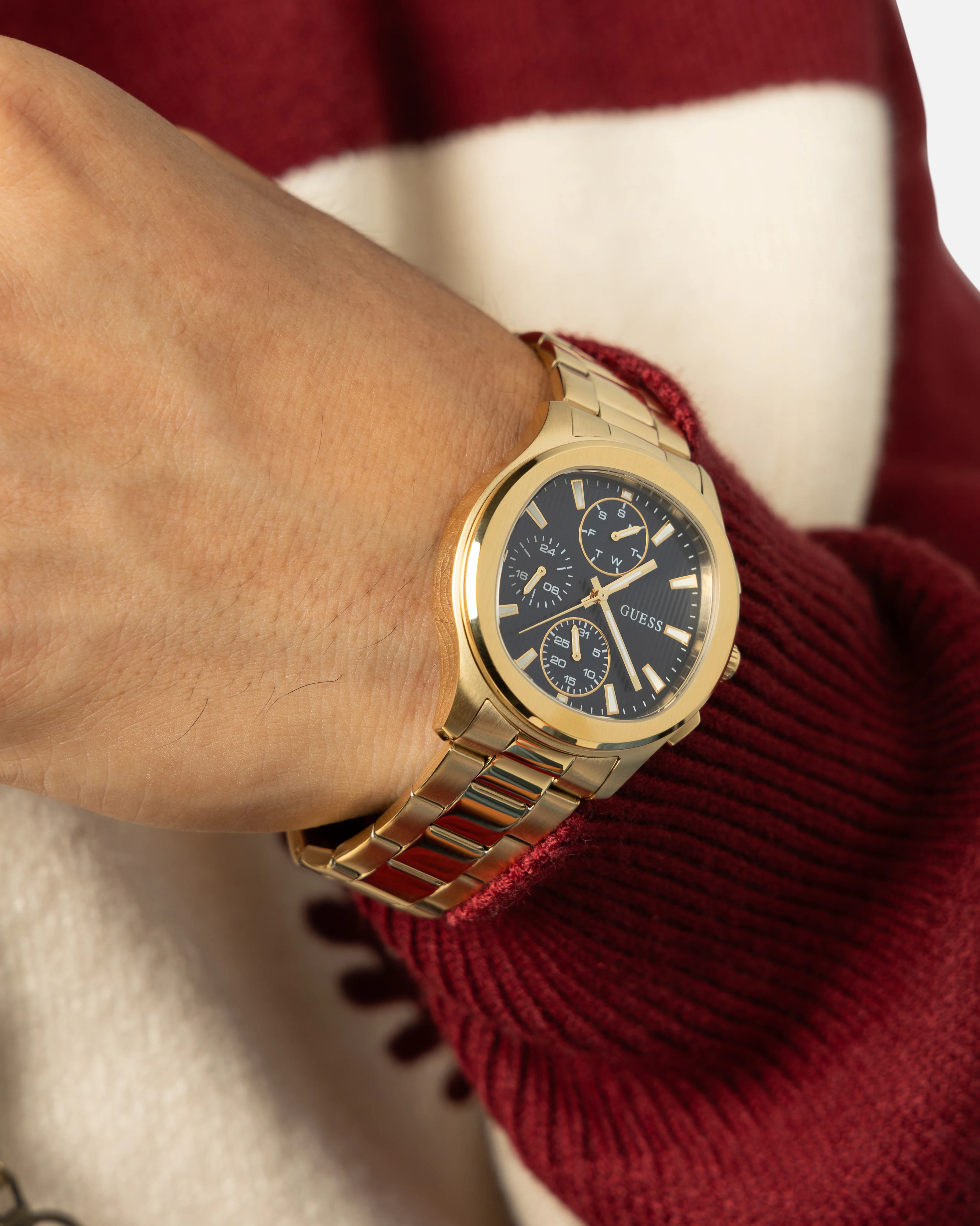 Guess Mainline Palmer Watch Gold - Image 2