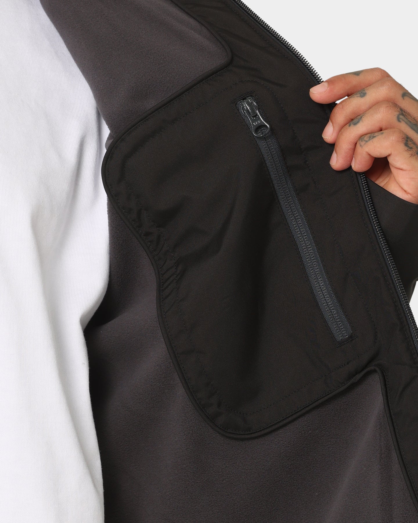 Helly Hansen Crew Midlayer Jacket Black - Image 10
