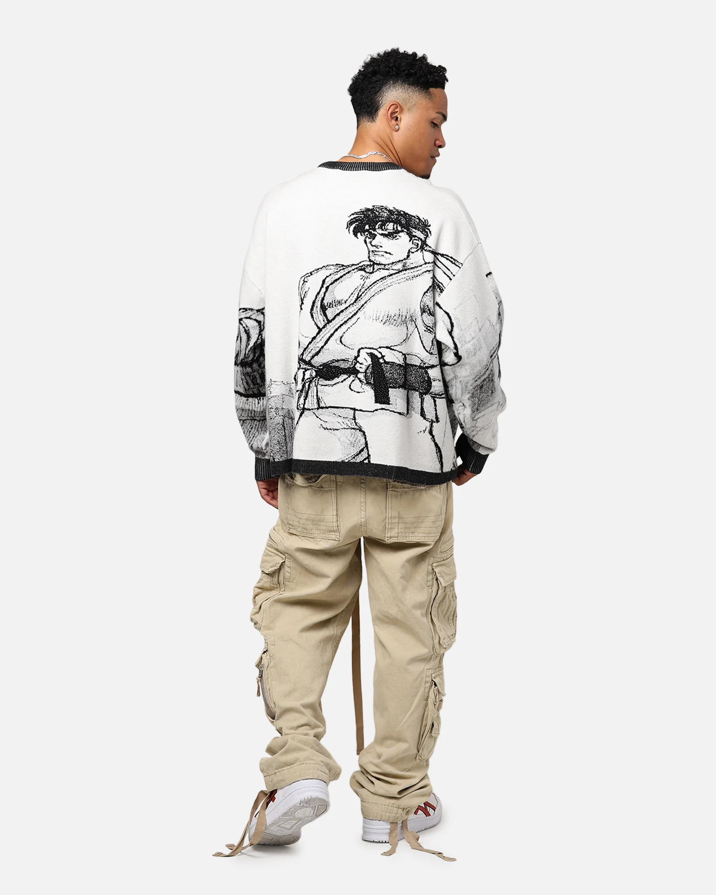 Hypland X Street Fighter Ryu Cropped Sweater White/Black - Image 3