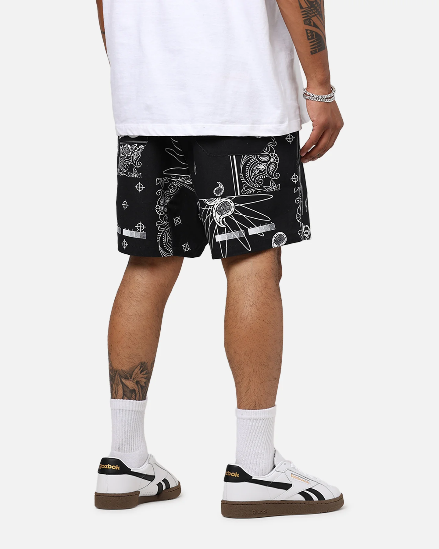 Individualist Lab Finger Print Bandana Shorts Black - Image 3