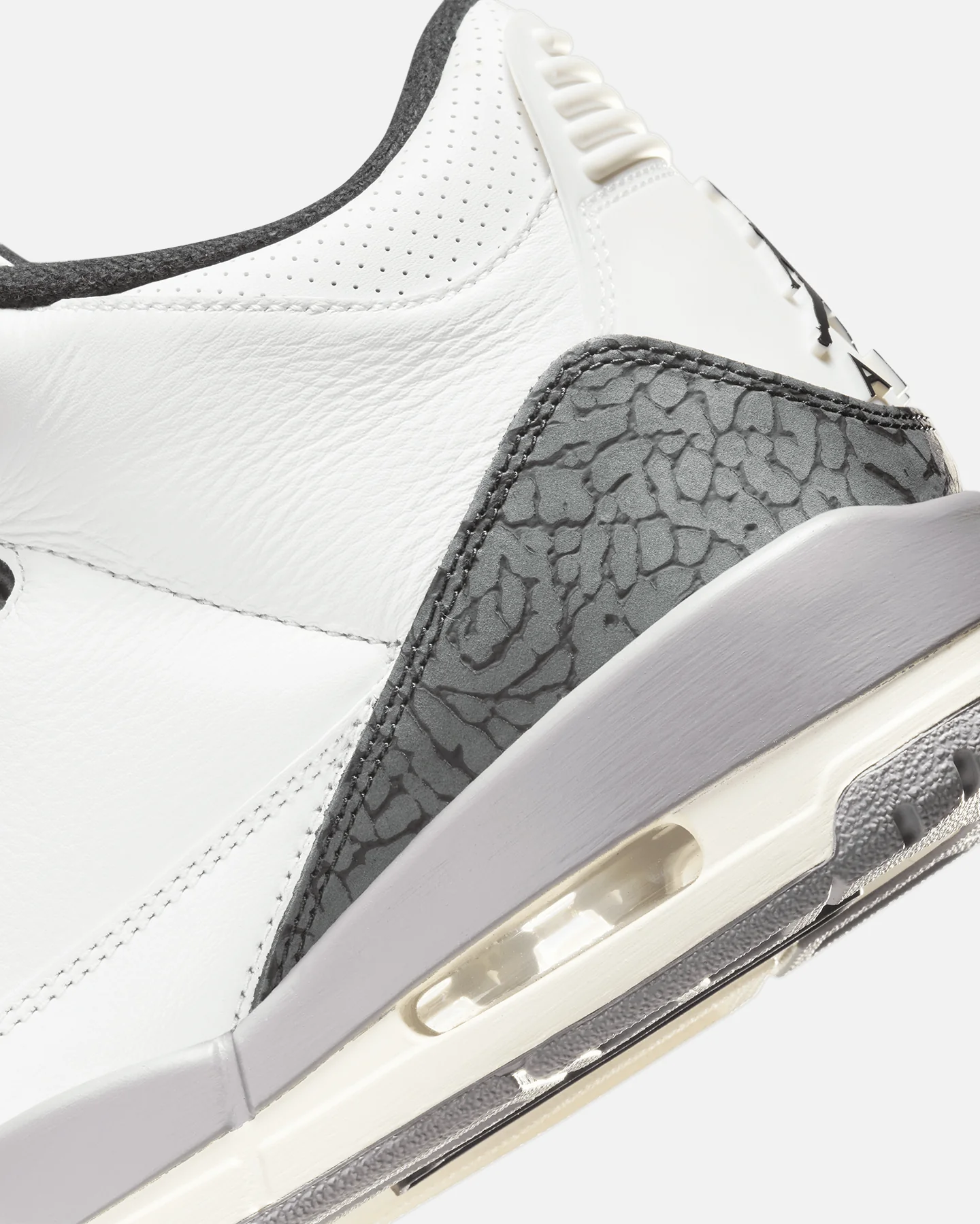 Jordan Air Jordan 3 Retro "Cement Grey" Summit White/Fire Red Cement - Image 8