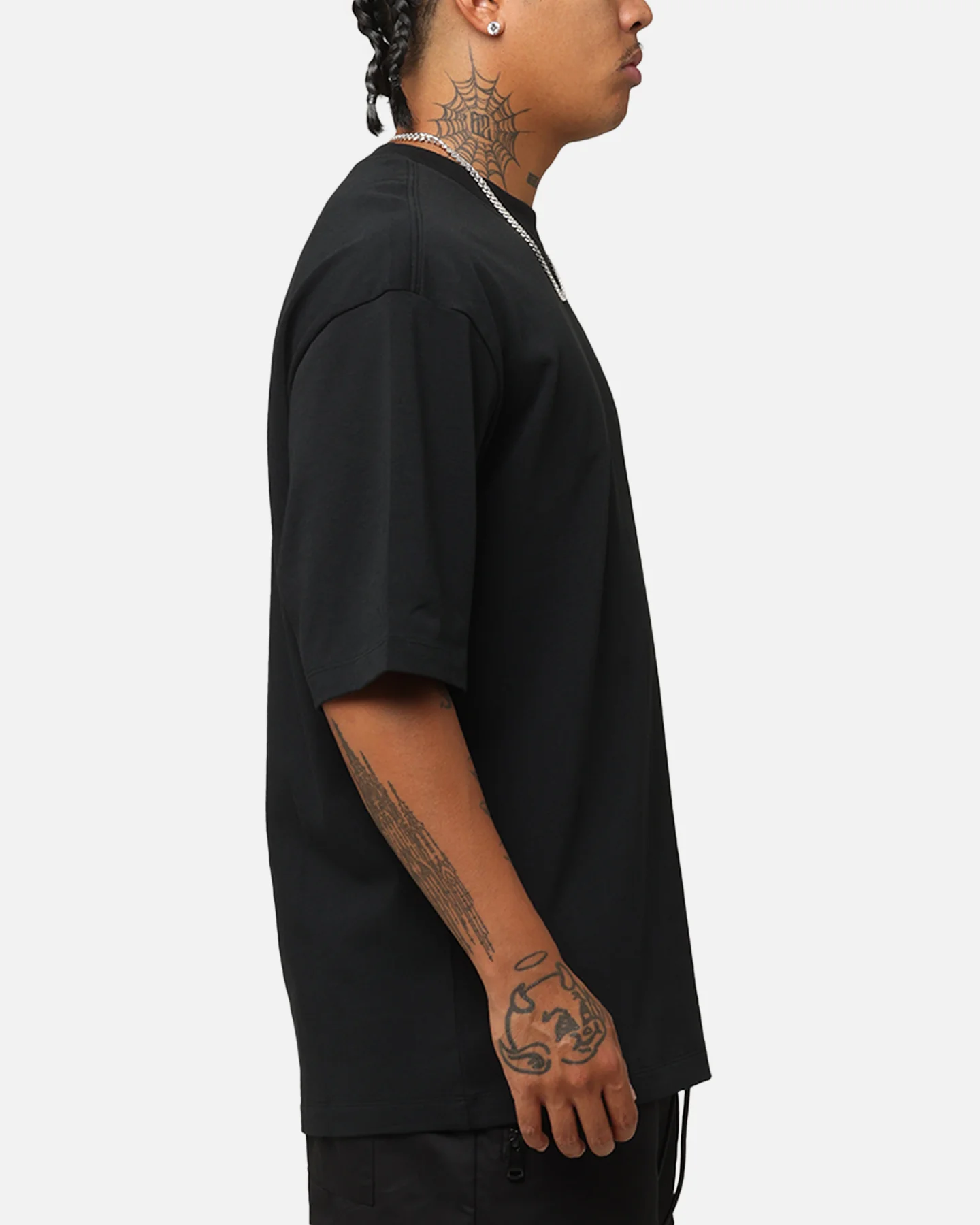 Jordan Brand Sneaker Patch Crewneck T-Shirt Black/Varsity Red - Image 4