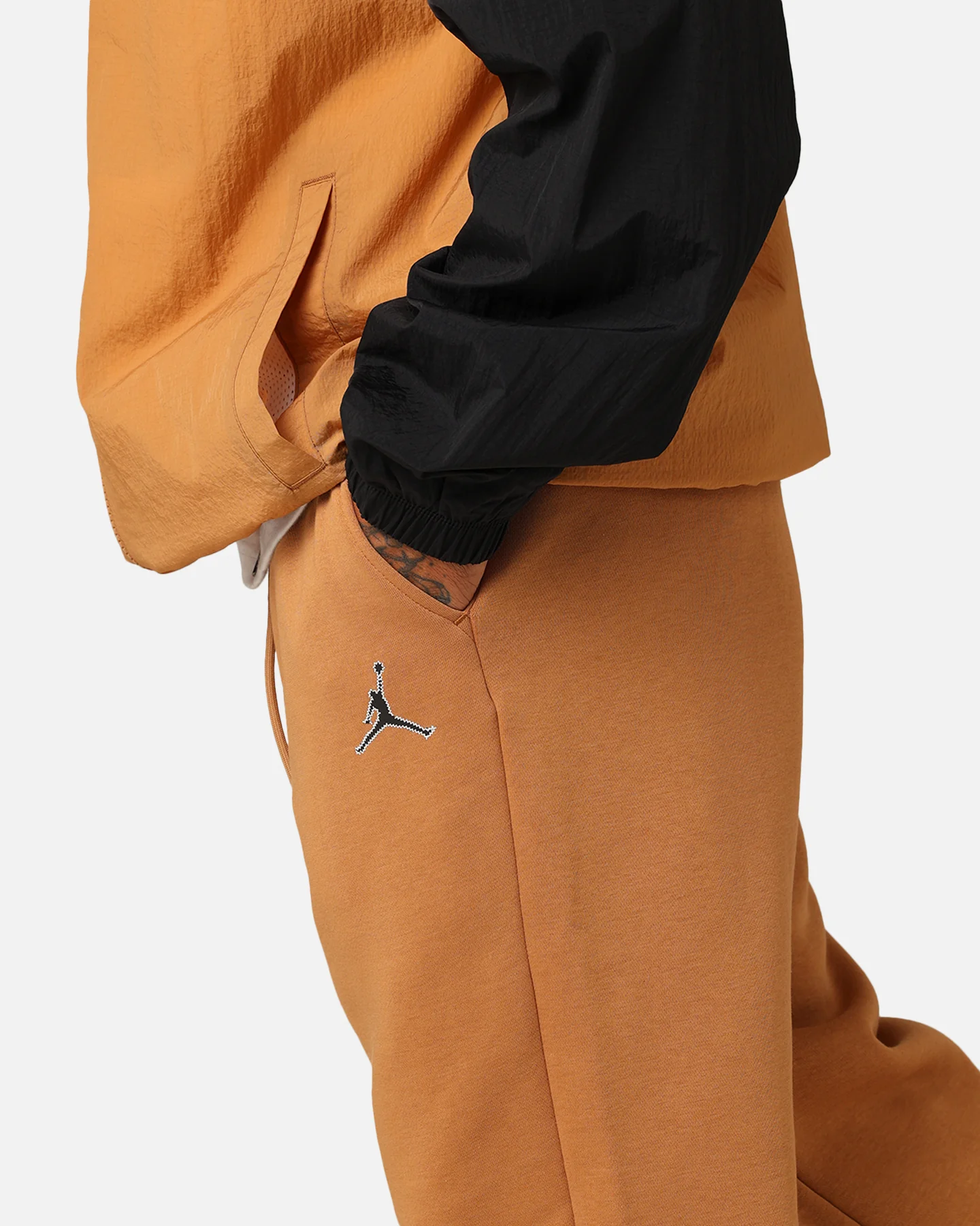 Jordan Essentials Fleece Pants Dark Brown - Image 4