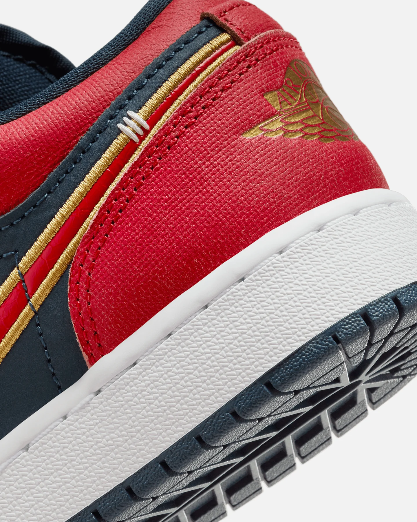 Jordan Kids' Air Jordan 1 Low SE (GS) Armoury Navy/Gold/Red - Image 8