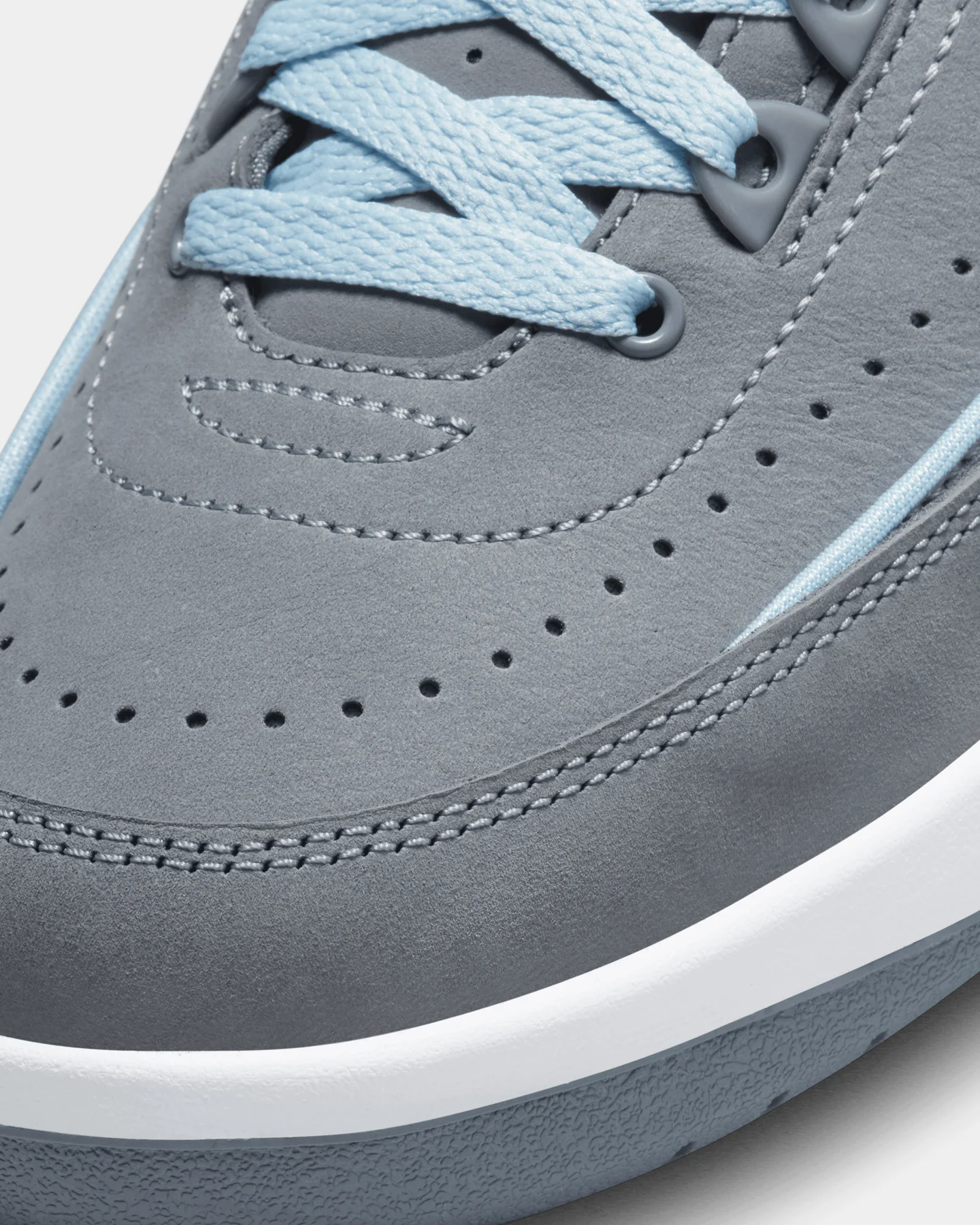 Jordan Women's Air Jordan 2 Retro Cool Grey - Image 6