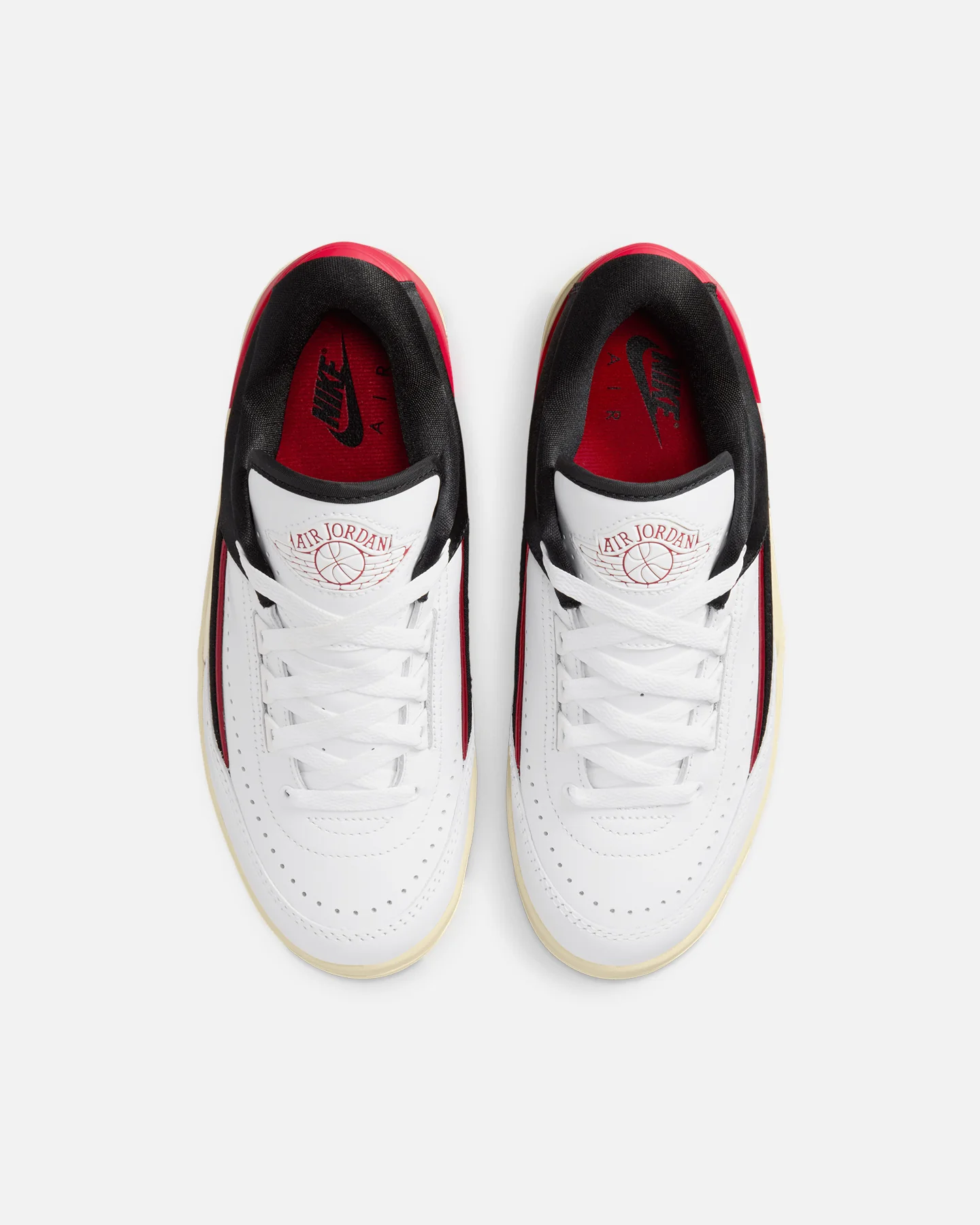 Jordan Women's Air Jordan 2 Retro Low "Chicago" White/University Red - Image 7