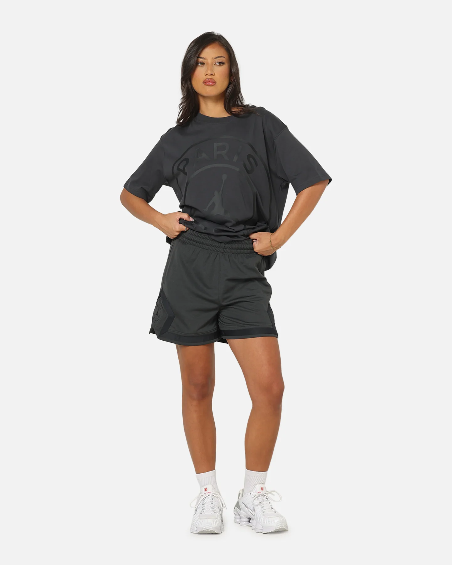 Jordan Women's Paris Saint-Germain Crest Graphic T-Shirt Anthracite/Off White - Image 2