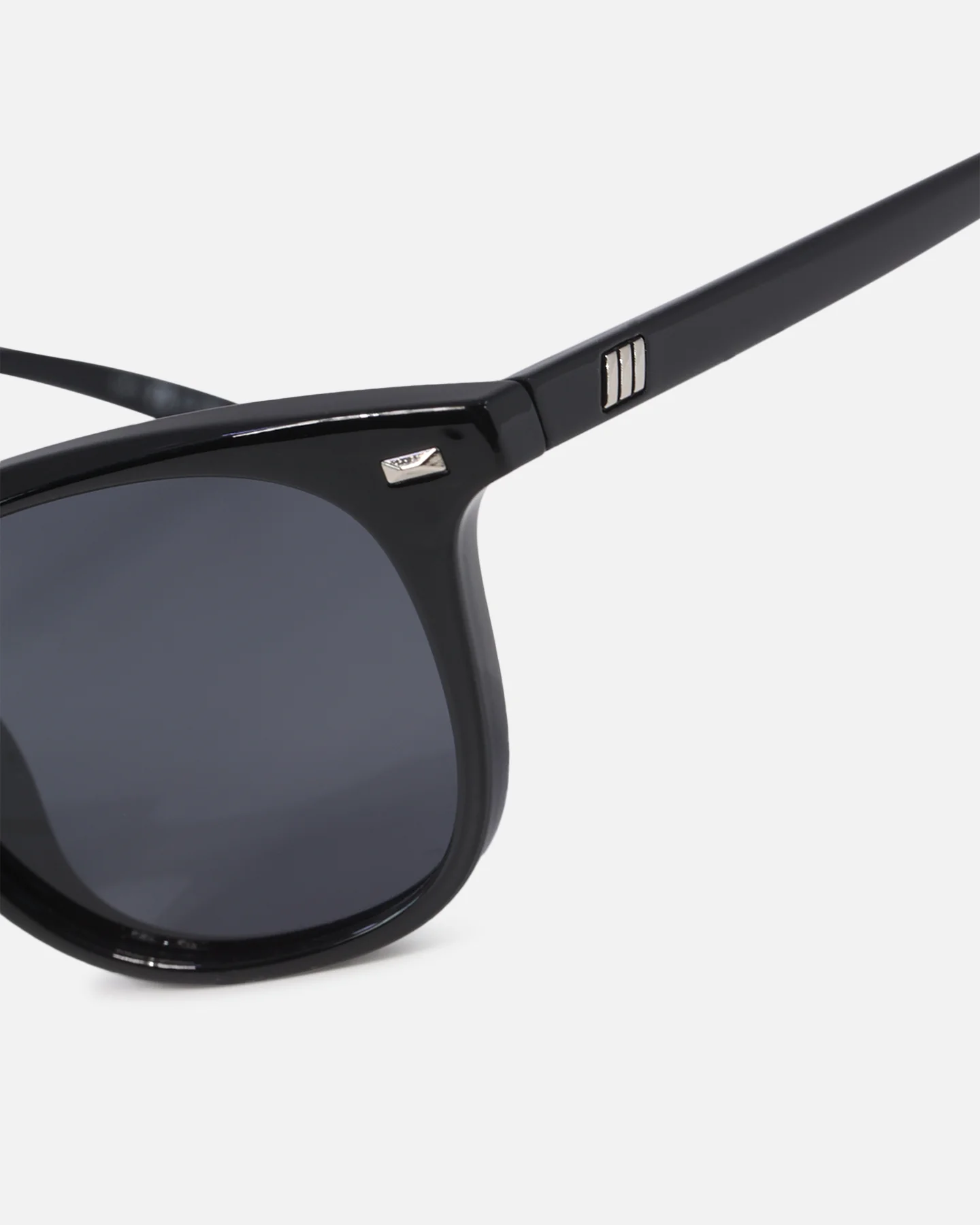 Le Specs Le Resolu Sunglasses Black - Image 4