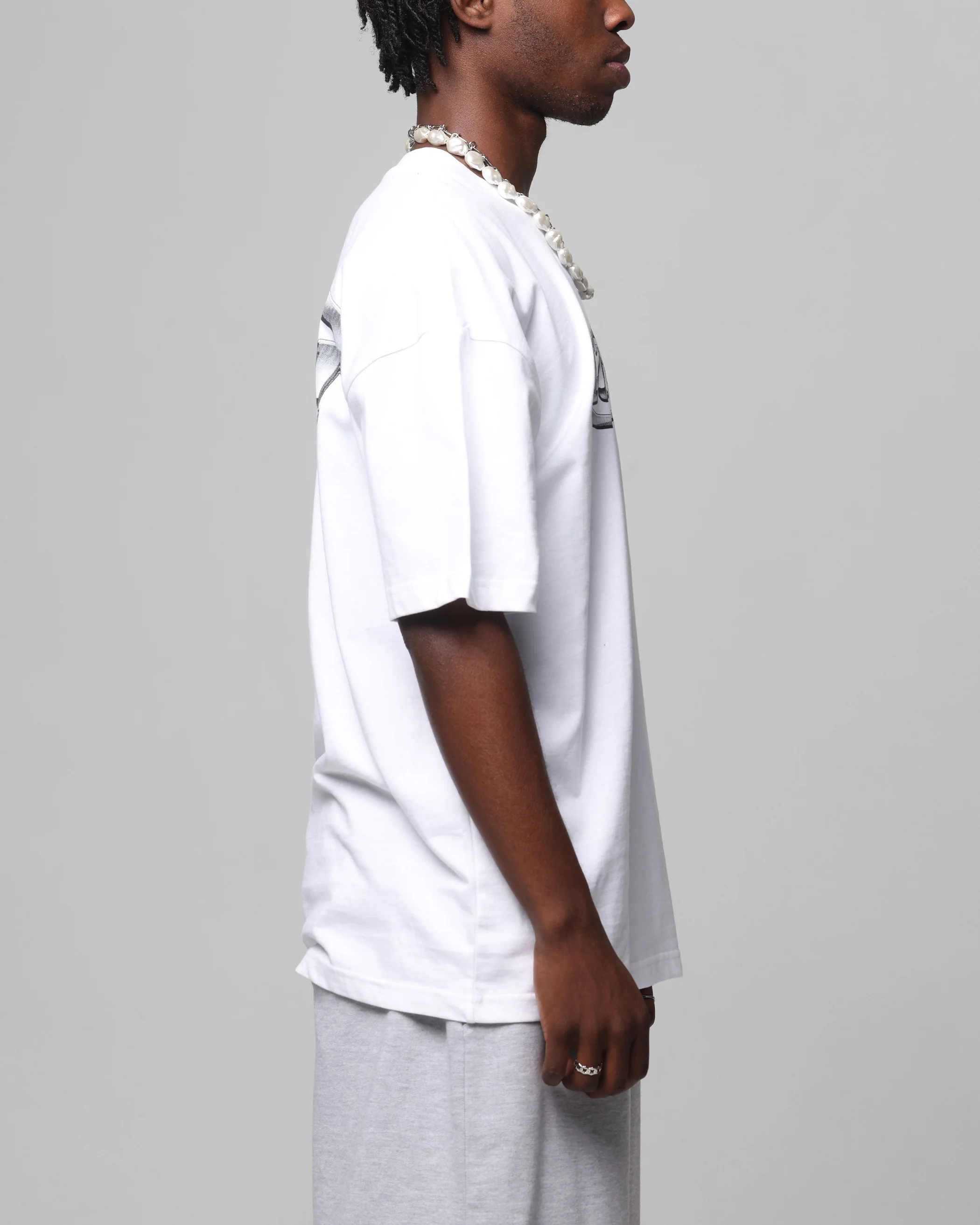 Loiter Chrome Logo T-Shirt White - Image 5