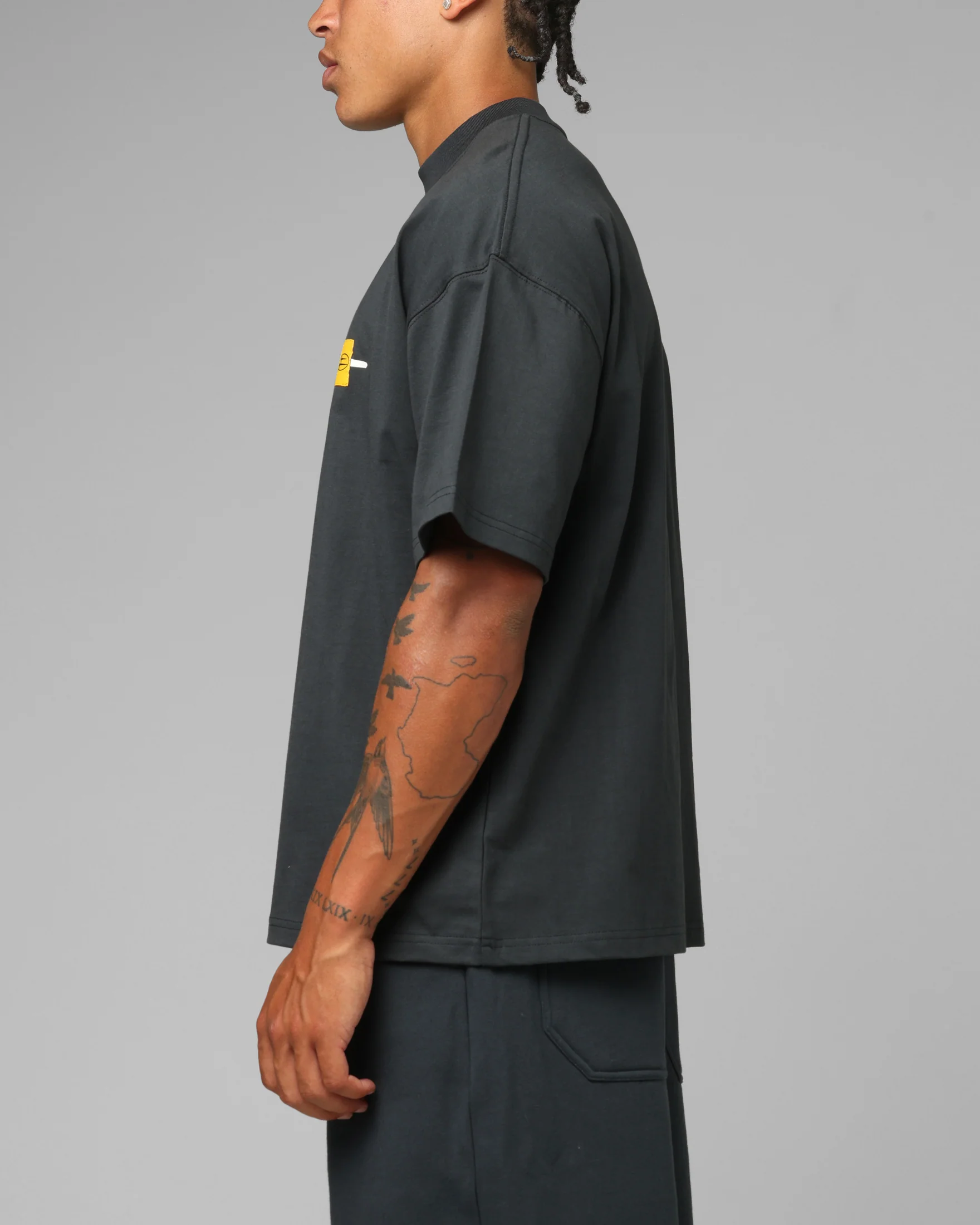 Loiter Hybrid Premium T-Shirt Charcoal - Image 5