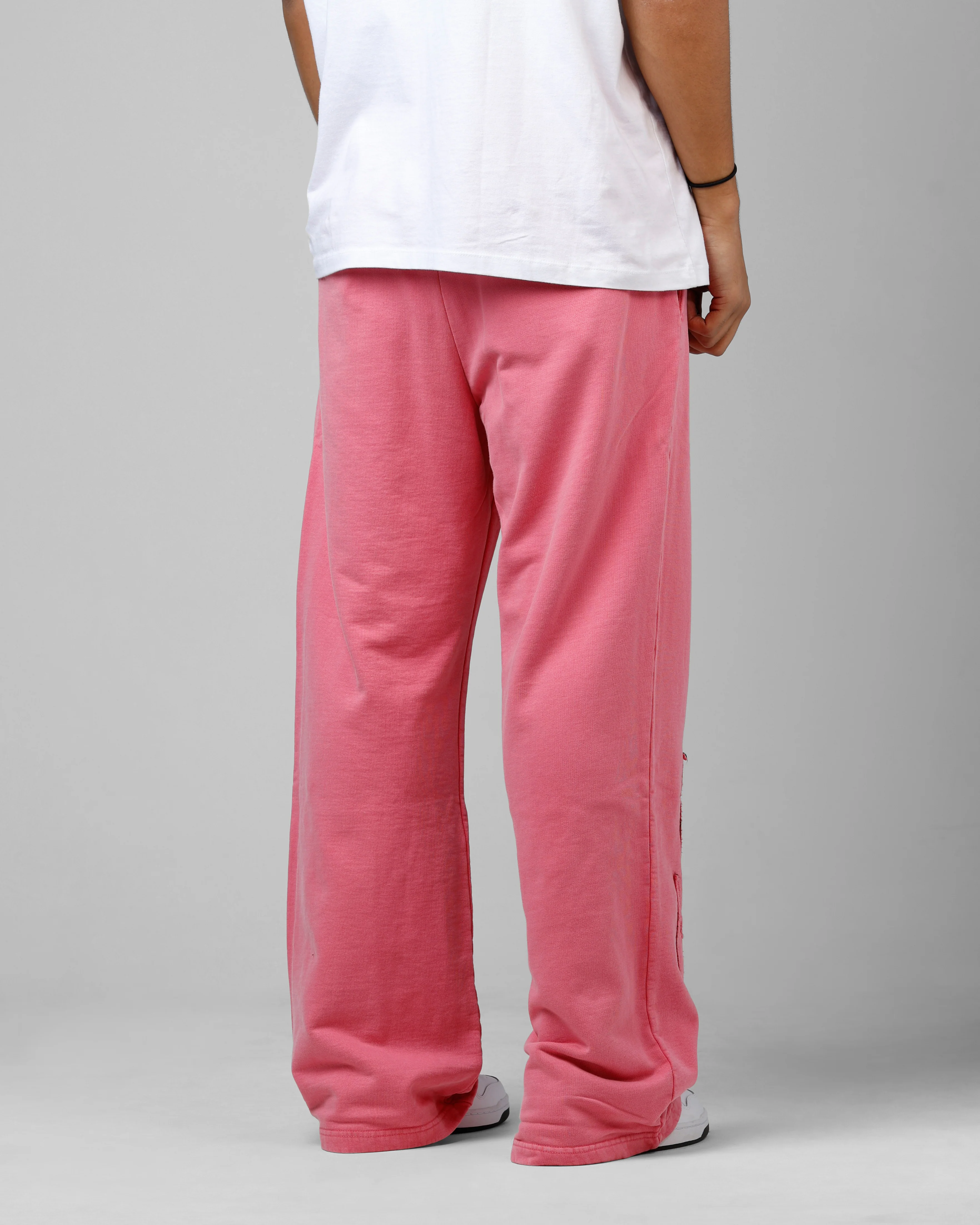 Loiter Inferno Sweatpants Pink - Image 3