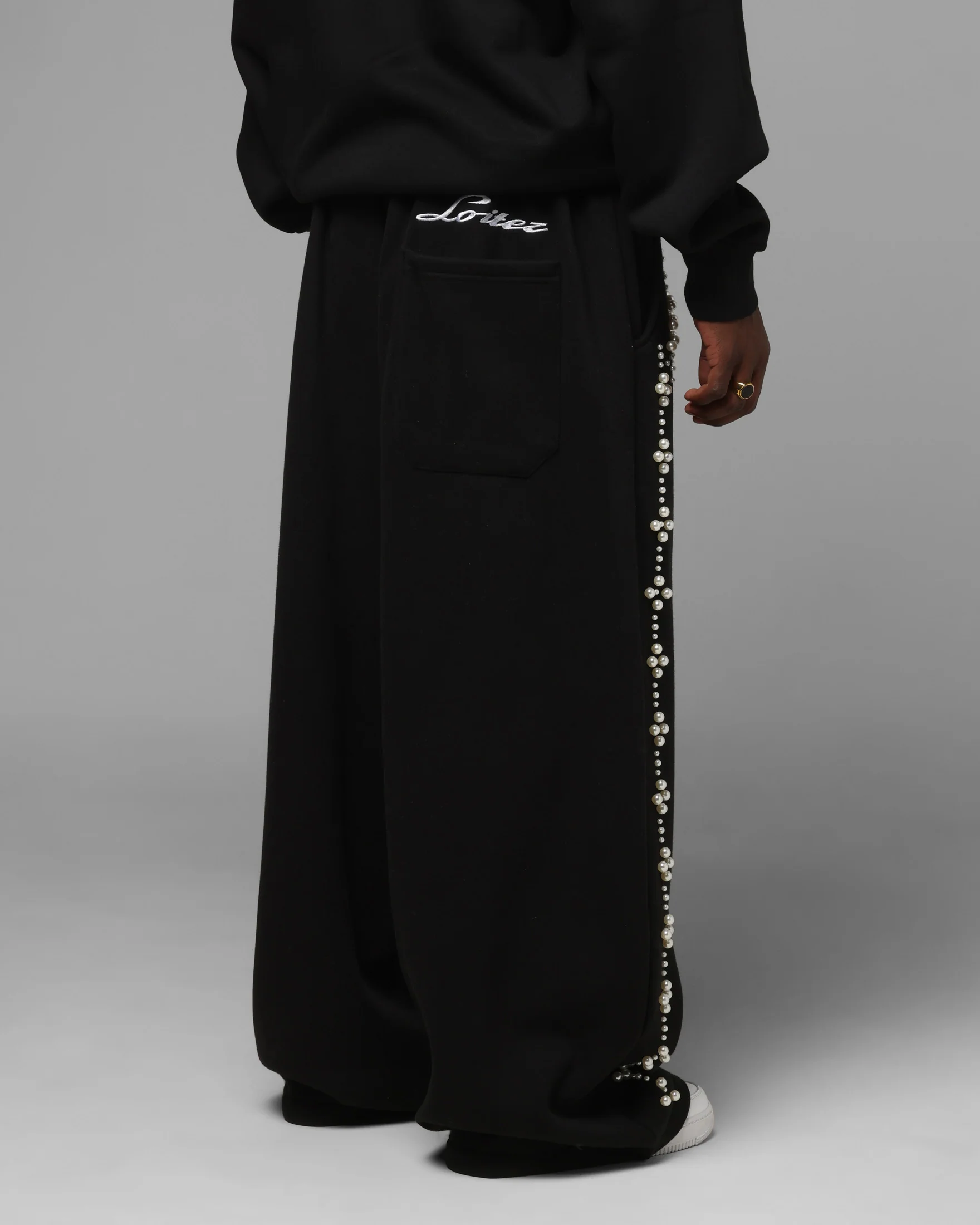 Loiter Pearl Sweatpants Black - Image 5