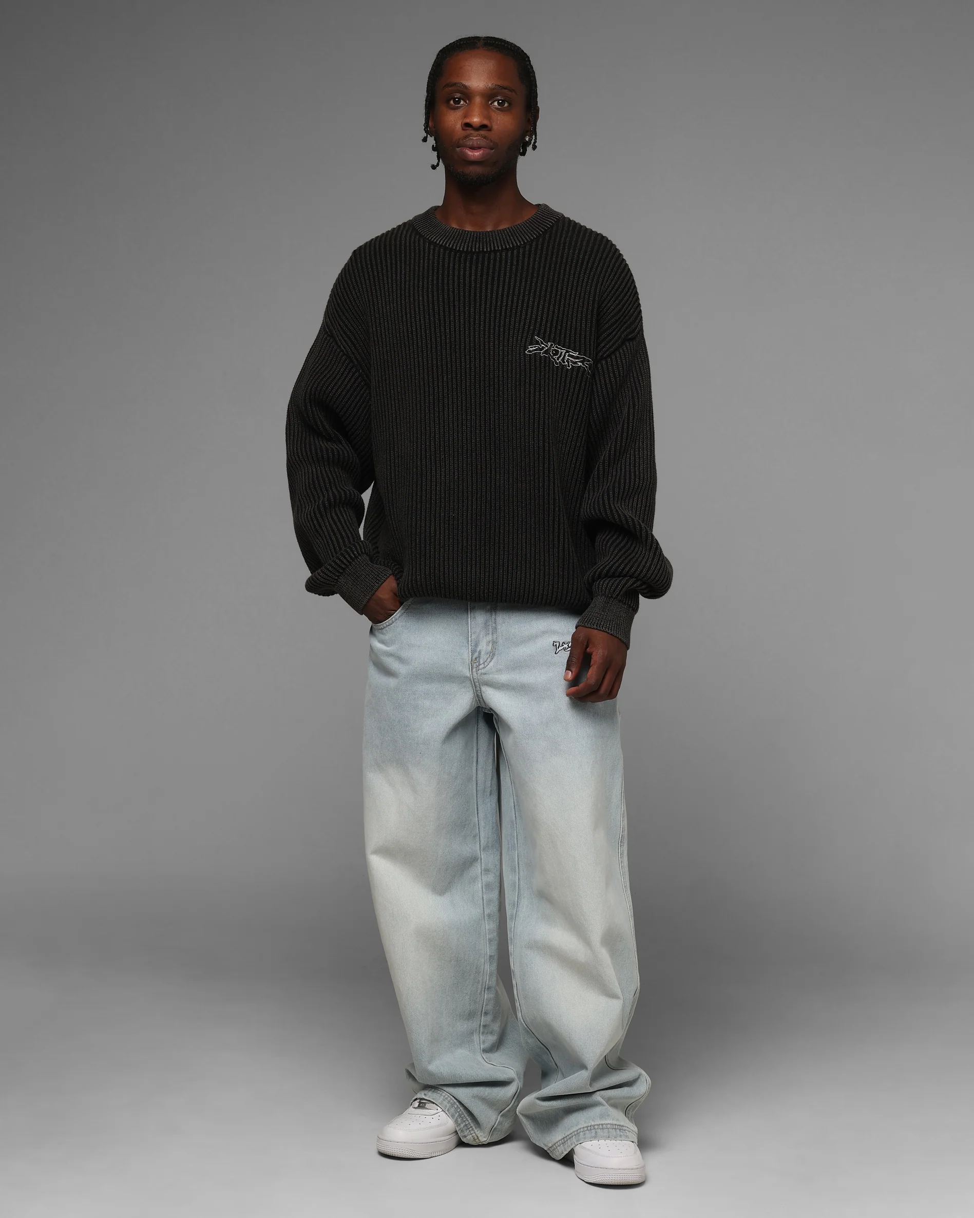 Loiter Star Born Knit Sweater Black - Image 4