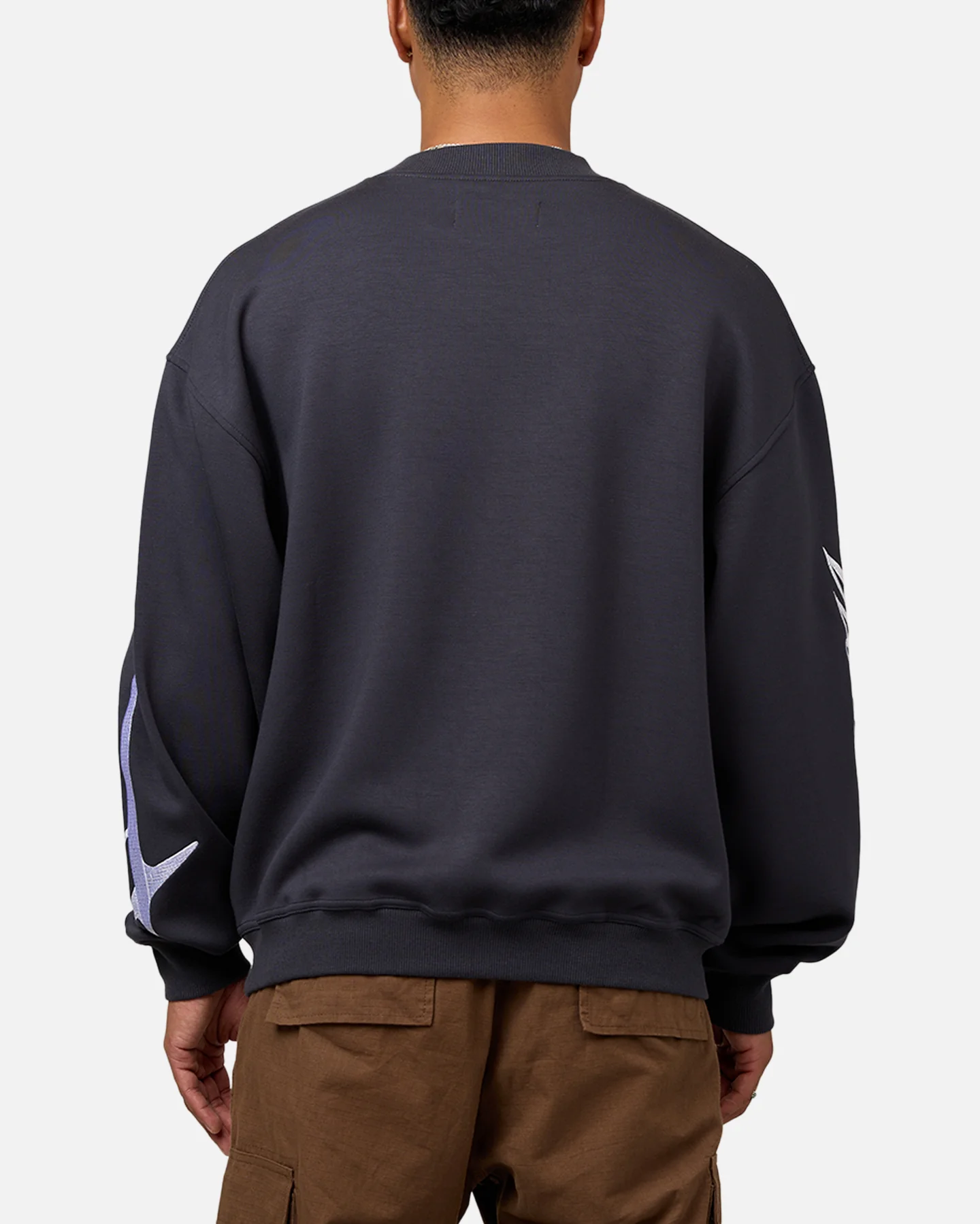 Loiter World Series Crewneck Navy - Image 2