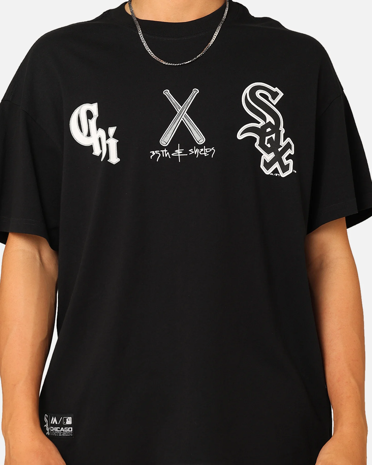 Majestic Athletic Chicago White Sox City Graphic T-Shirt Faded Black - Image 4