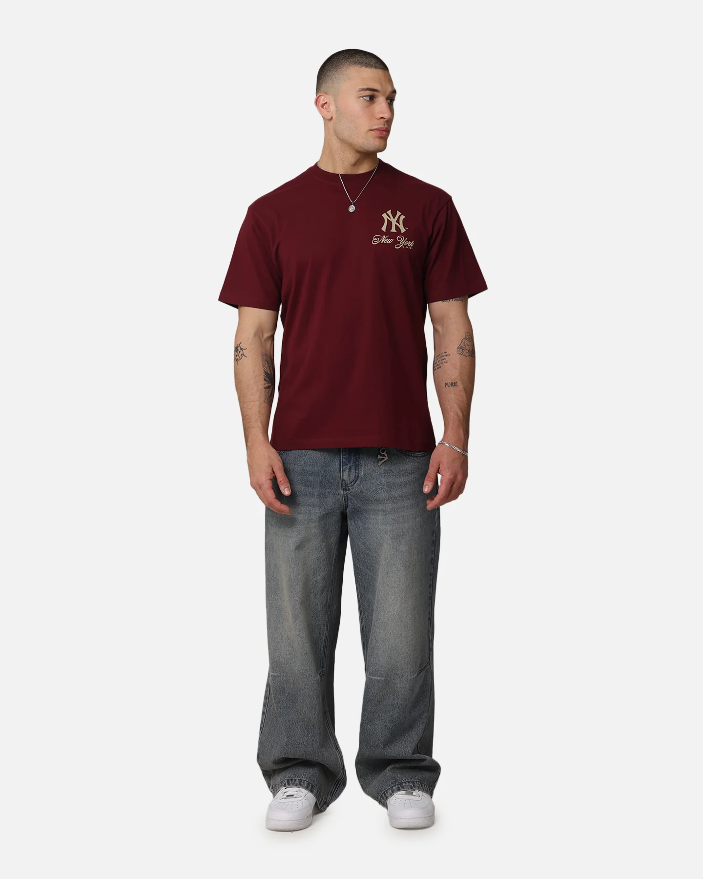 Majestic Athletic New York Yankees Kenmare City Bulge T-Shirt Maroon - Image 4