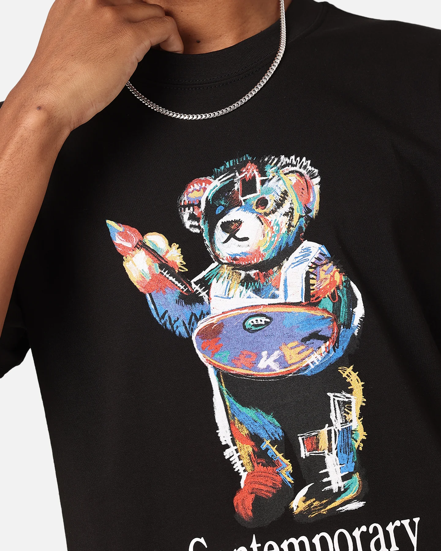 Market Art Market Bear T-Shirt Black - Image 6