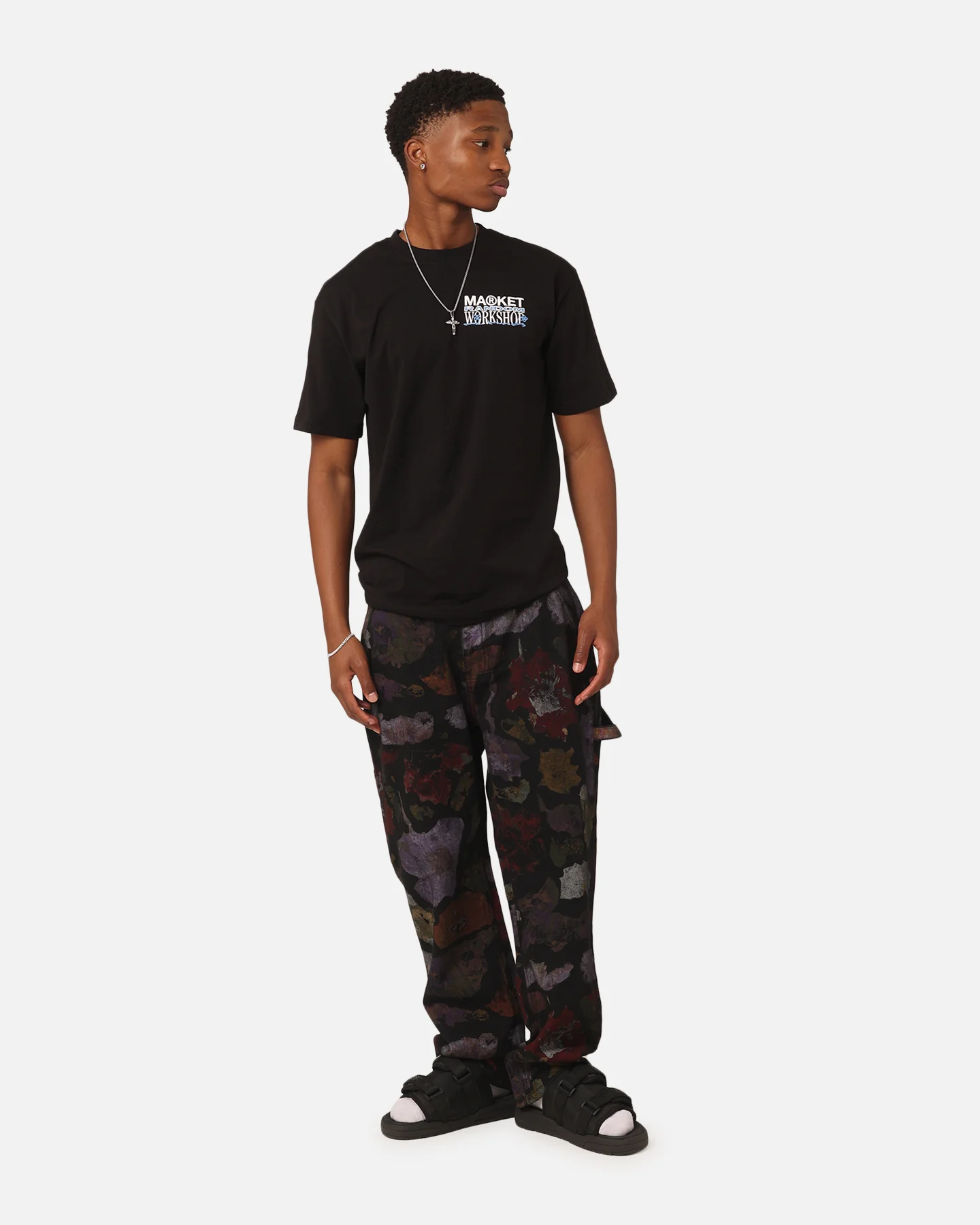 Market Flowerbed T-Shirt Black - Image 8