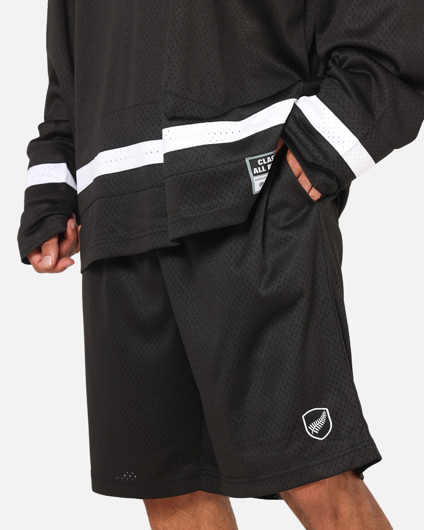 Mitchell & Ness All Black Rugby Union Classic Mesh Shorts Solid Black - Image 3