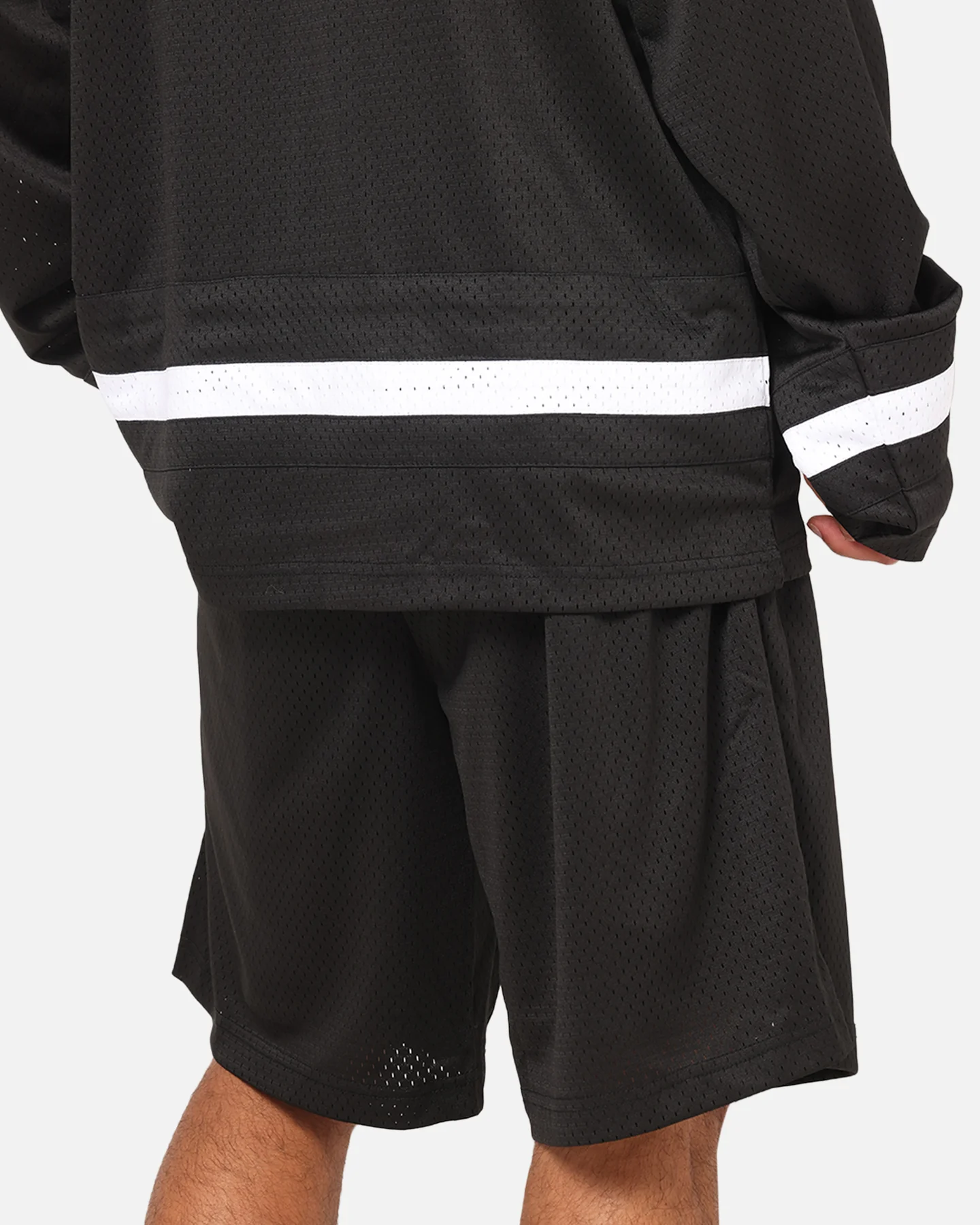 Mitchell & Ness All Black Rugby Union Classic Mesh Shorts Solid Black - Image 4
