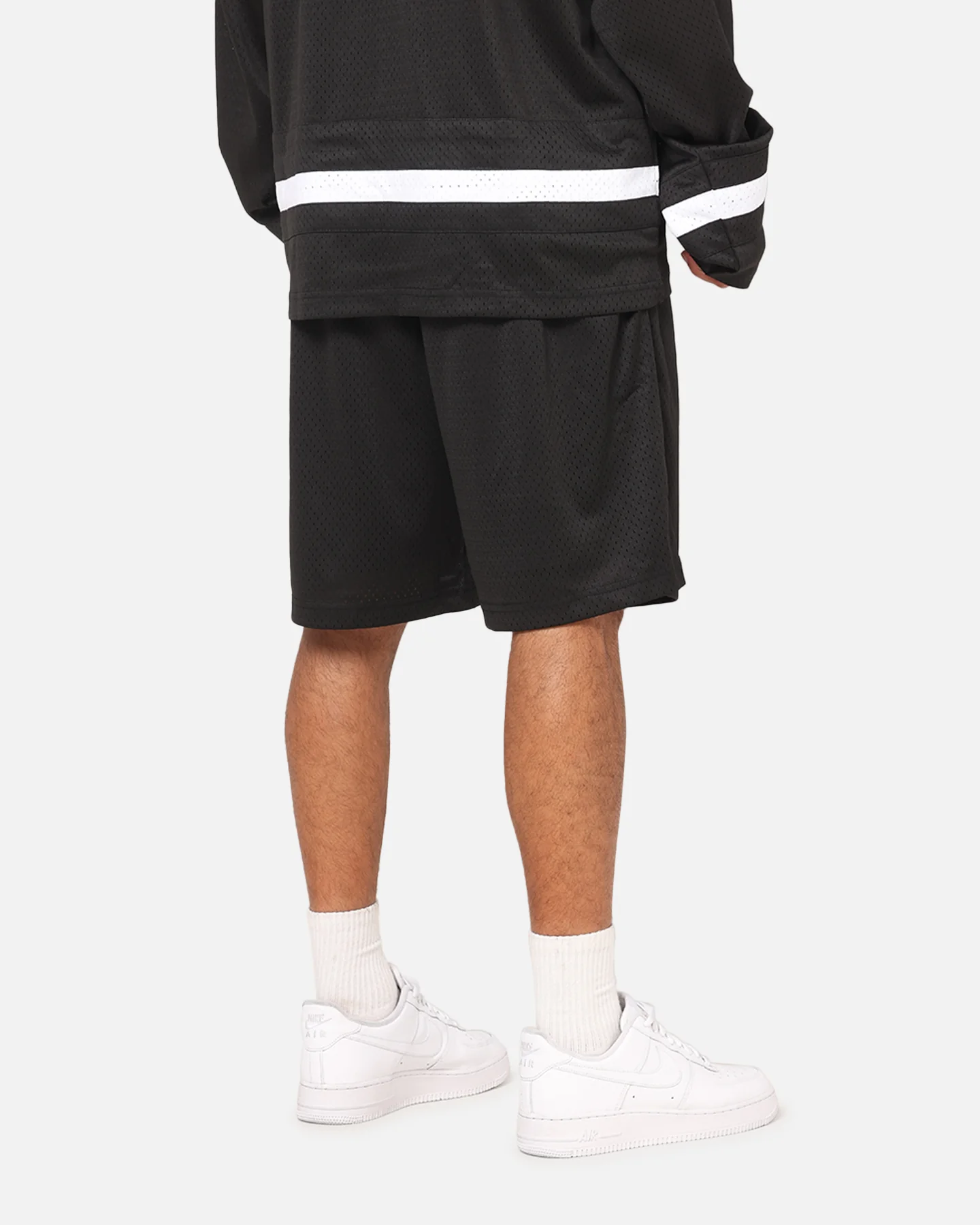 Mitchell & Ness All Black Rugby Union Classic Mesh Shorts Solid Black - Image 5