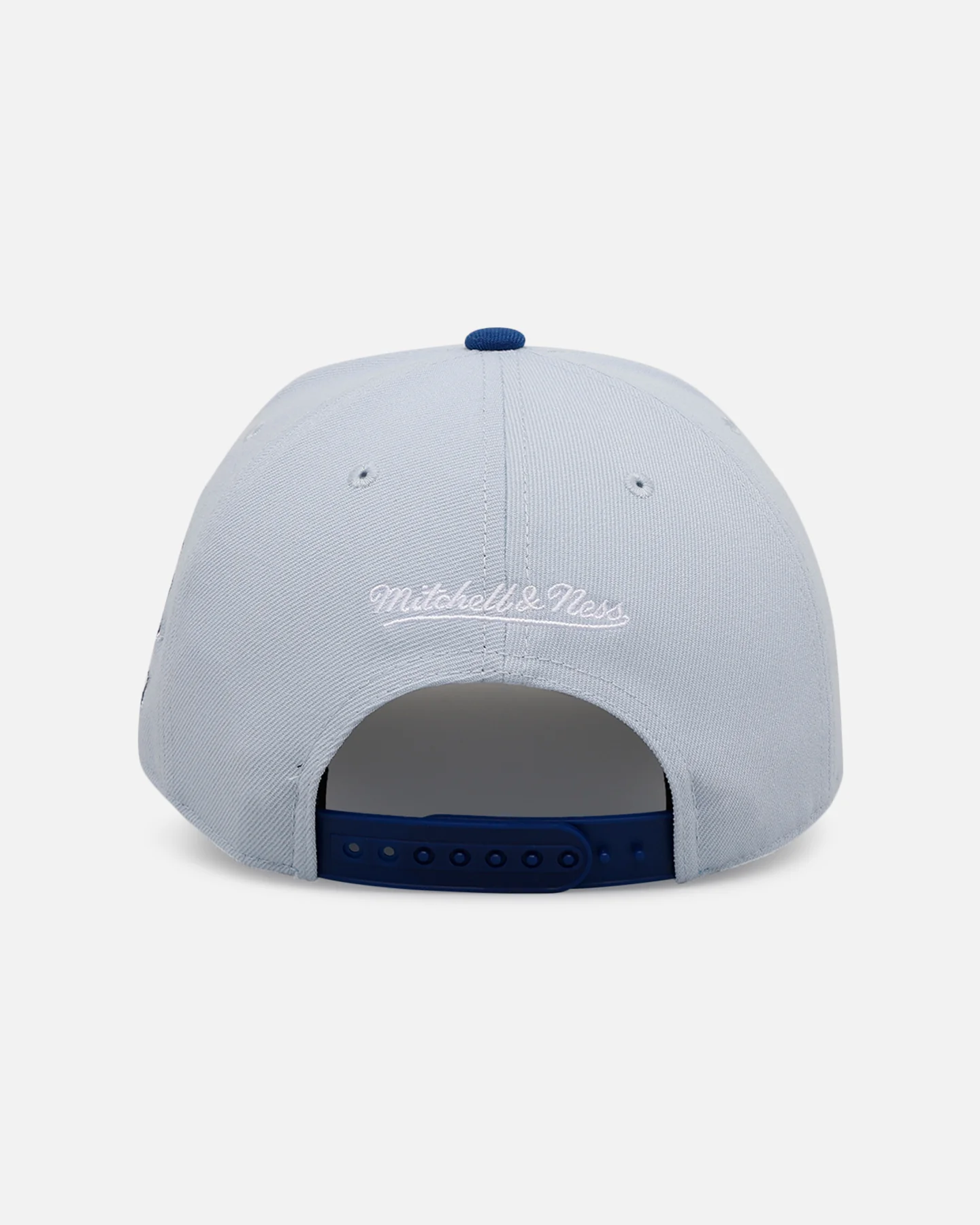 Mitchell & Ness Atlanta Braves 'Cherry Logo' Pro Pinch Snapback Cherry - Image 2