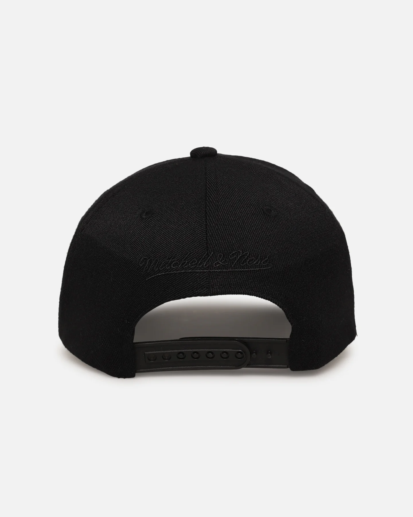 Mitchell & Ness Boston Celtics 'Triple Black Core Classic' MVP Snapback Black - Image 2