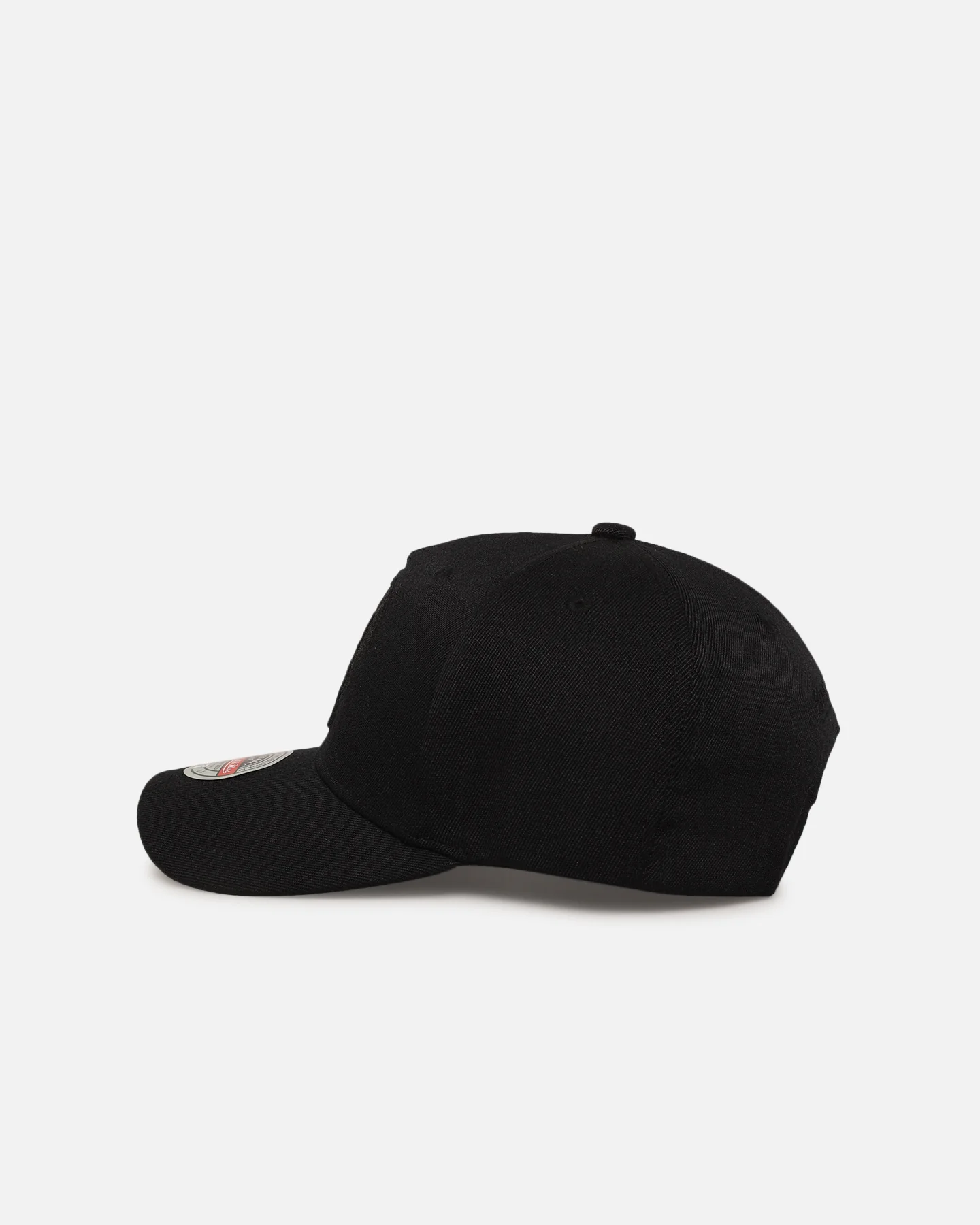 Mitchell & Ness Boston Celtics 'Triple Black Core Classic' MVP Snapback Black - Image 4